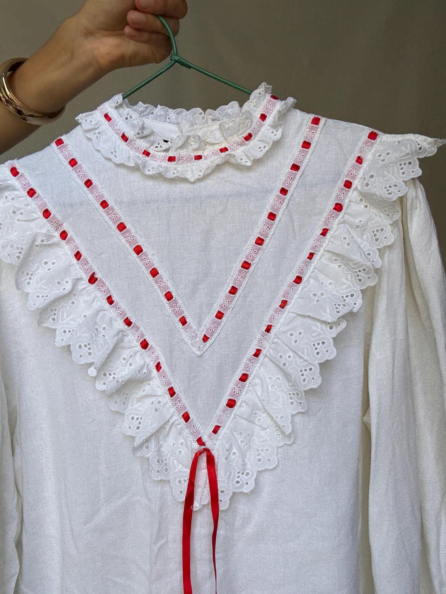 Vintage white lace blouse, linen viscose blend, relaxed fit, red ribbon detail, cottagecore folklore, US L, feminine style
