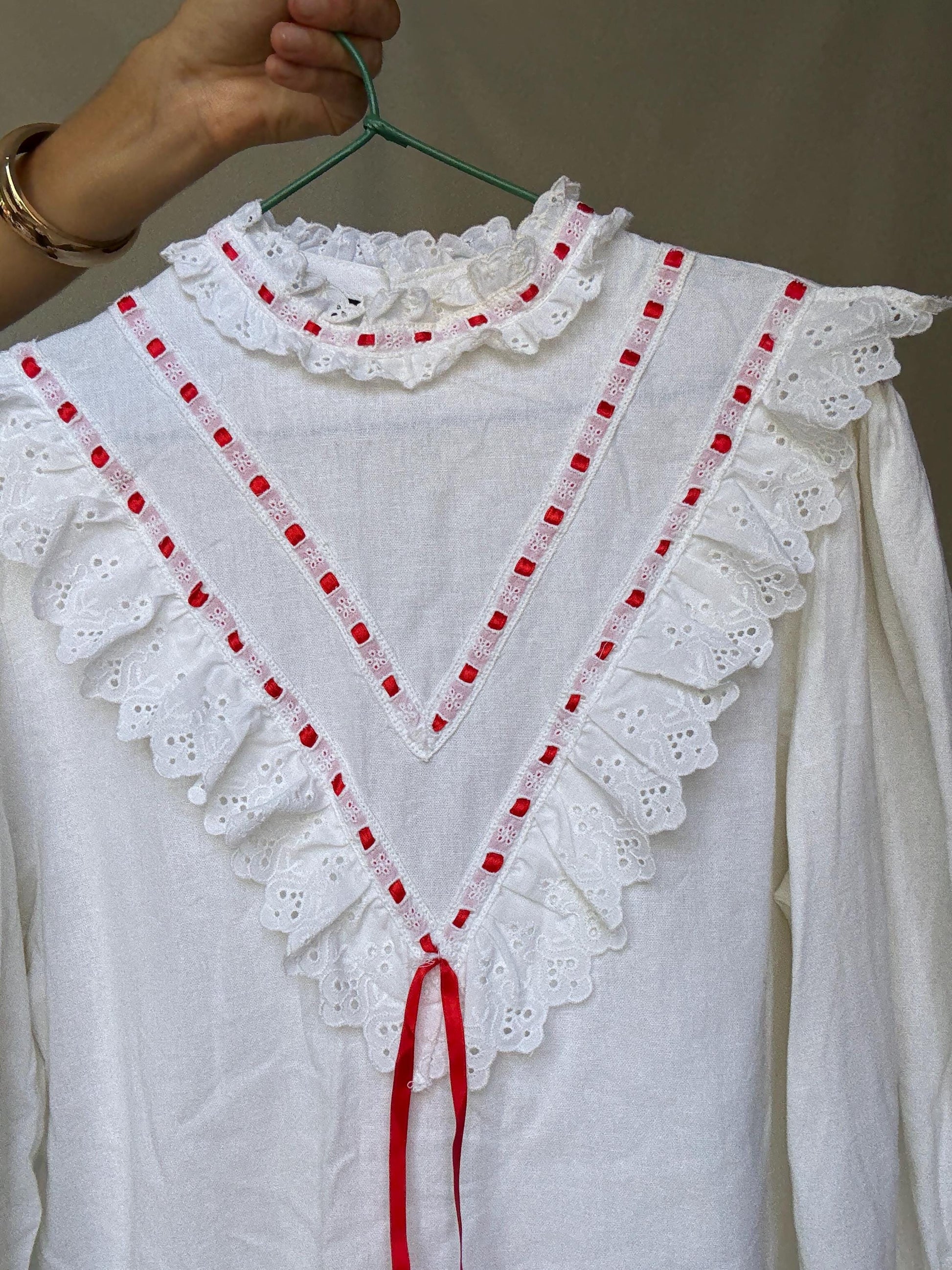 Vintage white lace blouse, linen viscose blend, relaxed fit, red ribbon detail, cottagecore folklore, US L, feminine style