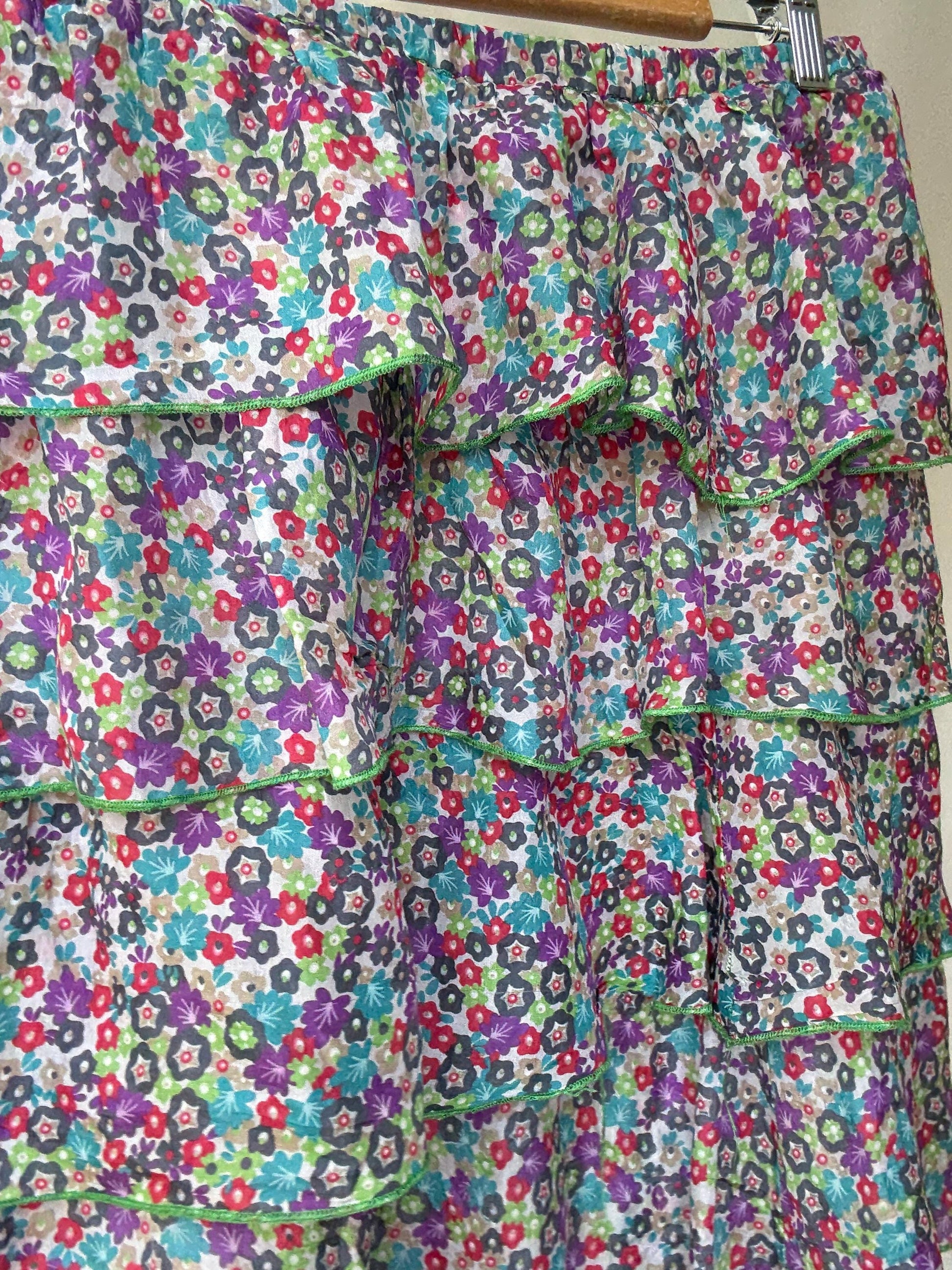 Vintage Inspired Floral Tiered Skirt in 100% Silk with Flowing Layers, Light Academic Style - US Sized Medium with Elegant Ruffles