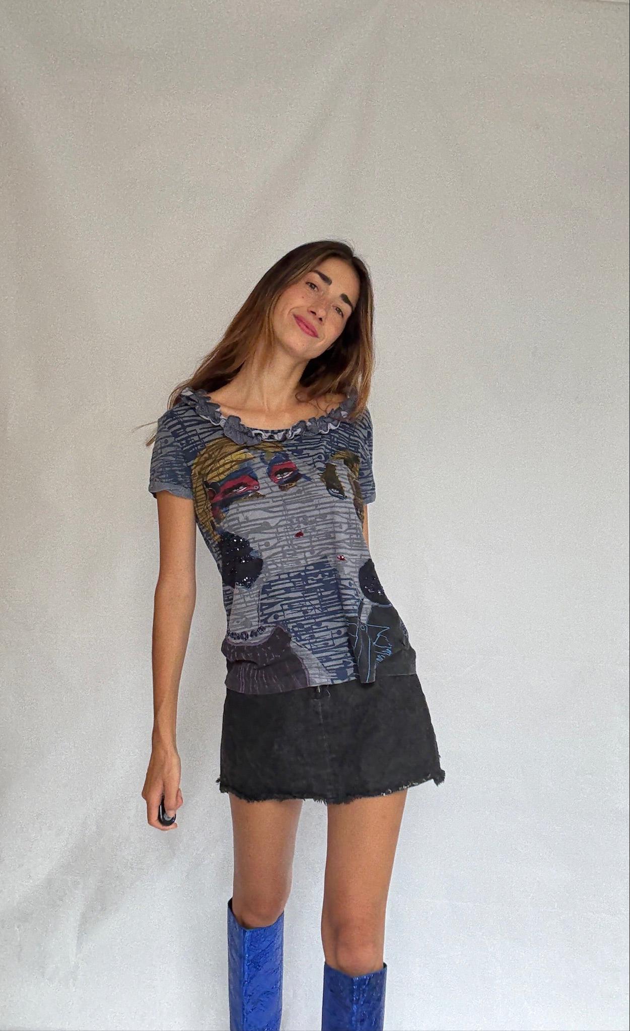 Artistic Face Print Cotton Tee with Sequins — fabric close-up