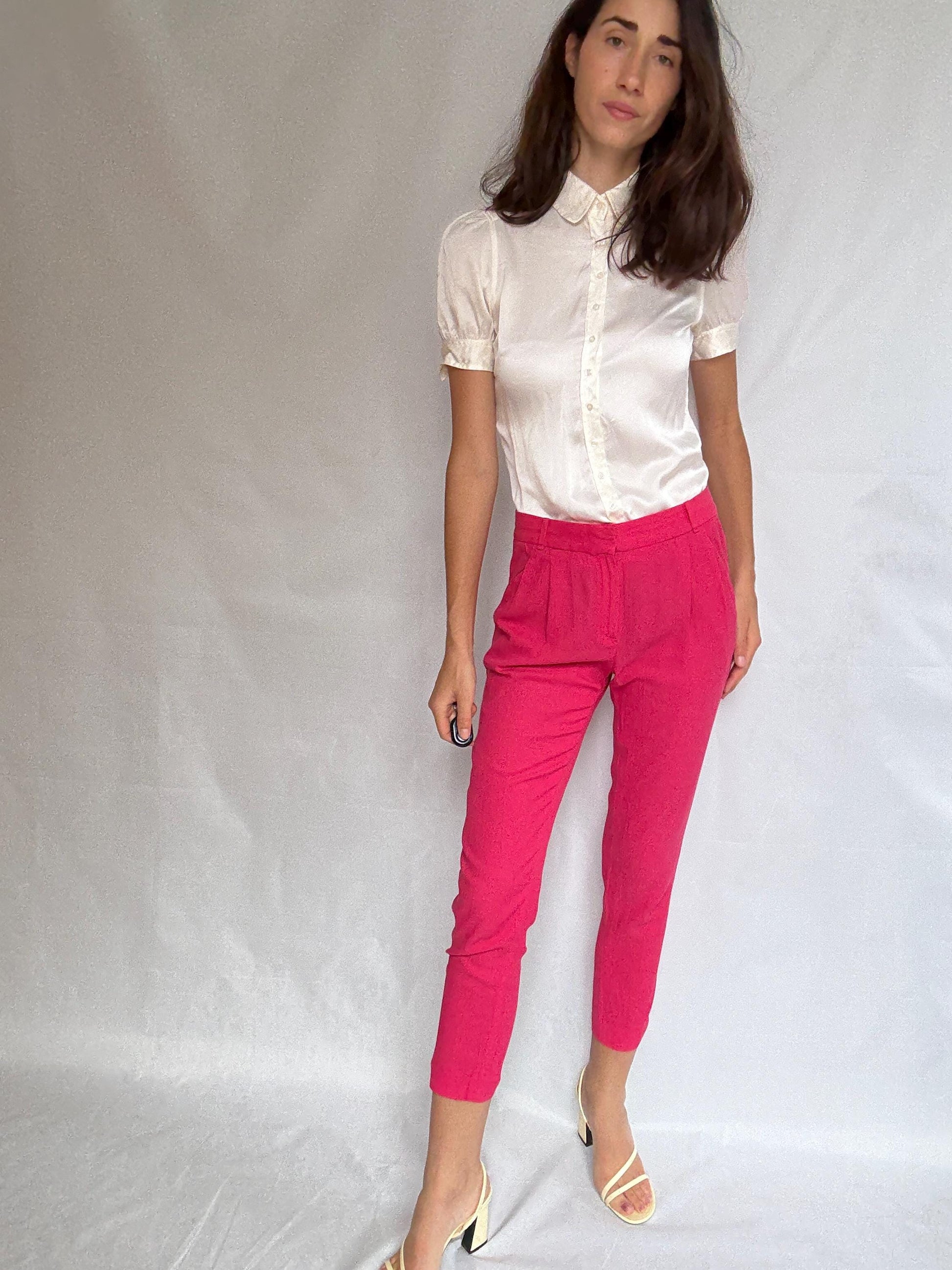 Massimo Dutti vibrant pink trousers, cotton feel, fitted silhouette, pleated front, elegant chic, US M, versatile streetwear