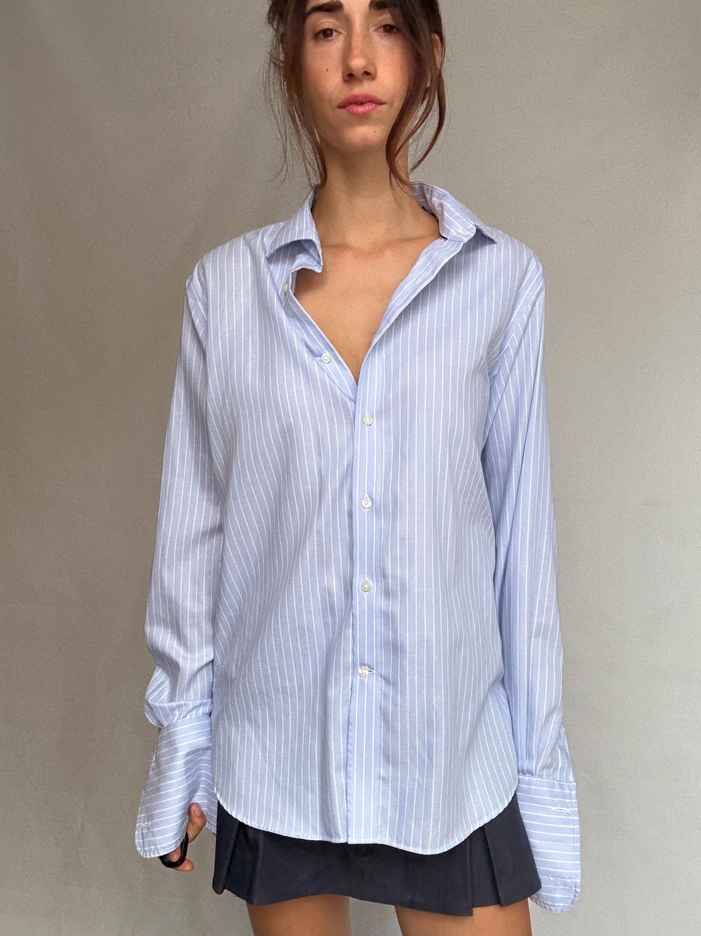 Pedro Del Hierro light blue pinstripe shirt, cotton feel, relaxed fit, buttoned cuffs, vintage 90s, US L, versatile smart wear