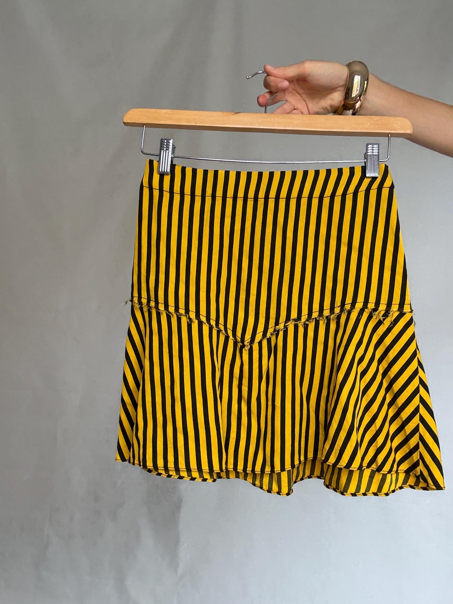Vintage playful black and yellow striped skirt, high waist fit, asymmetrical hem, retro_90s, US S, streetwear vibe
