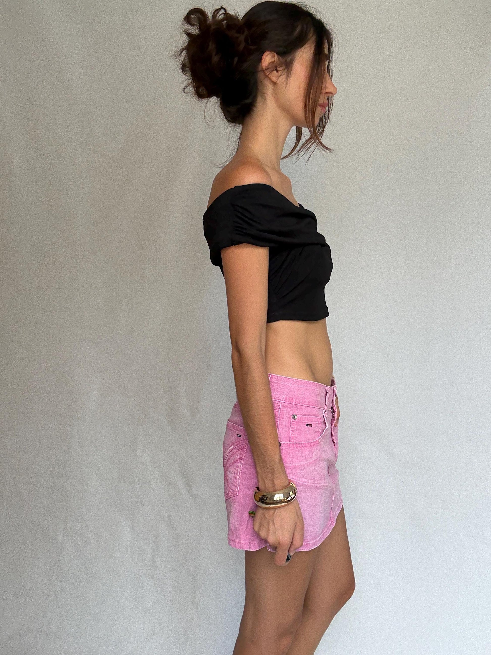 Tommy Hilfiger Pink denim mini skirt, structured fit, front button and zip, logo detail, casual streetwear, US M, versatile outings