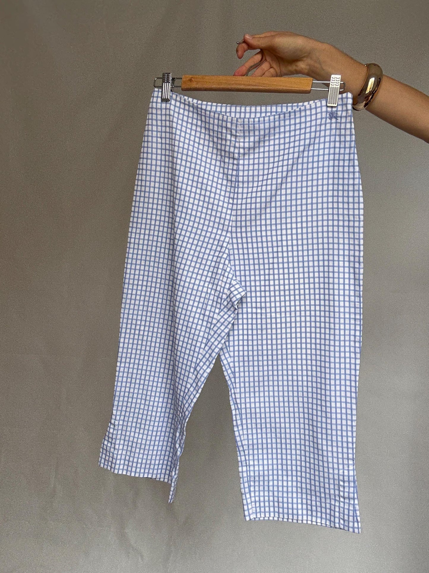 Burberry light blue checked cropped pants, 100% cotton, fitted waist, embroidered logo detail, vintage retro 80s, US S, casual streetwear