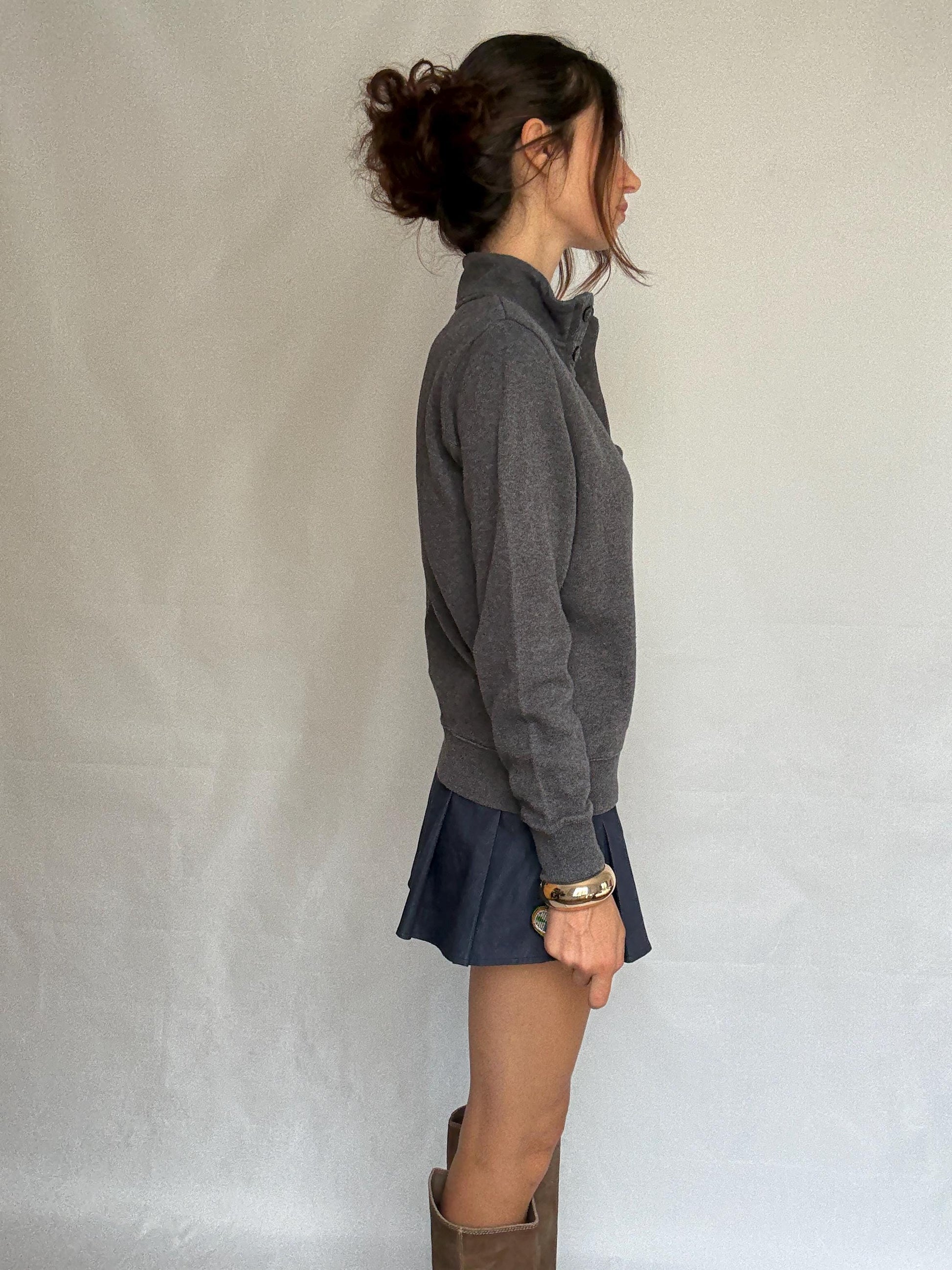 Dark gray McGregor pullover sweatshirt, cotton, classic fit, high button, up collar, ribbed cuffs and hem, casual, US M, streetwear