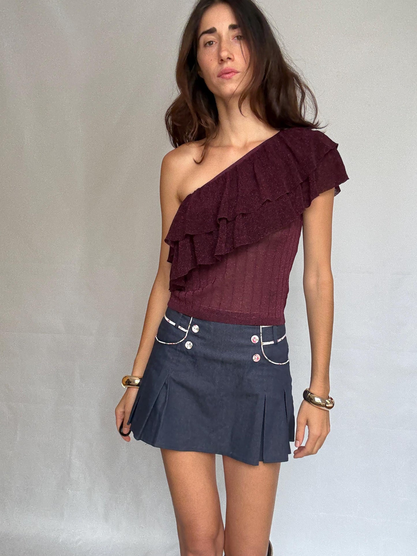 Vintage burgundy one, shoulder top, metallic ribbed knit feel, asymmetrical cut, ruffle detail, elegant chic vibe, US M, evening wear