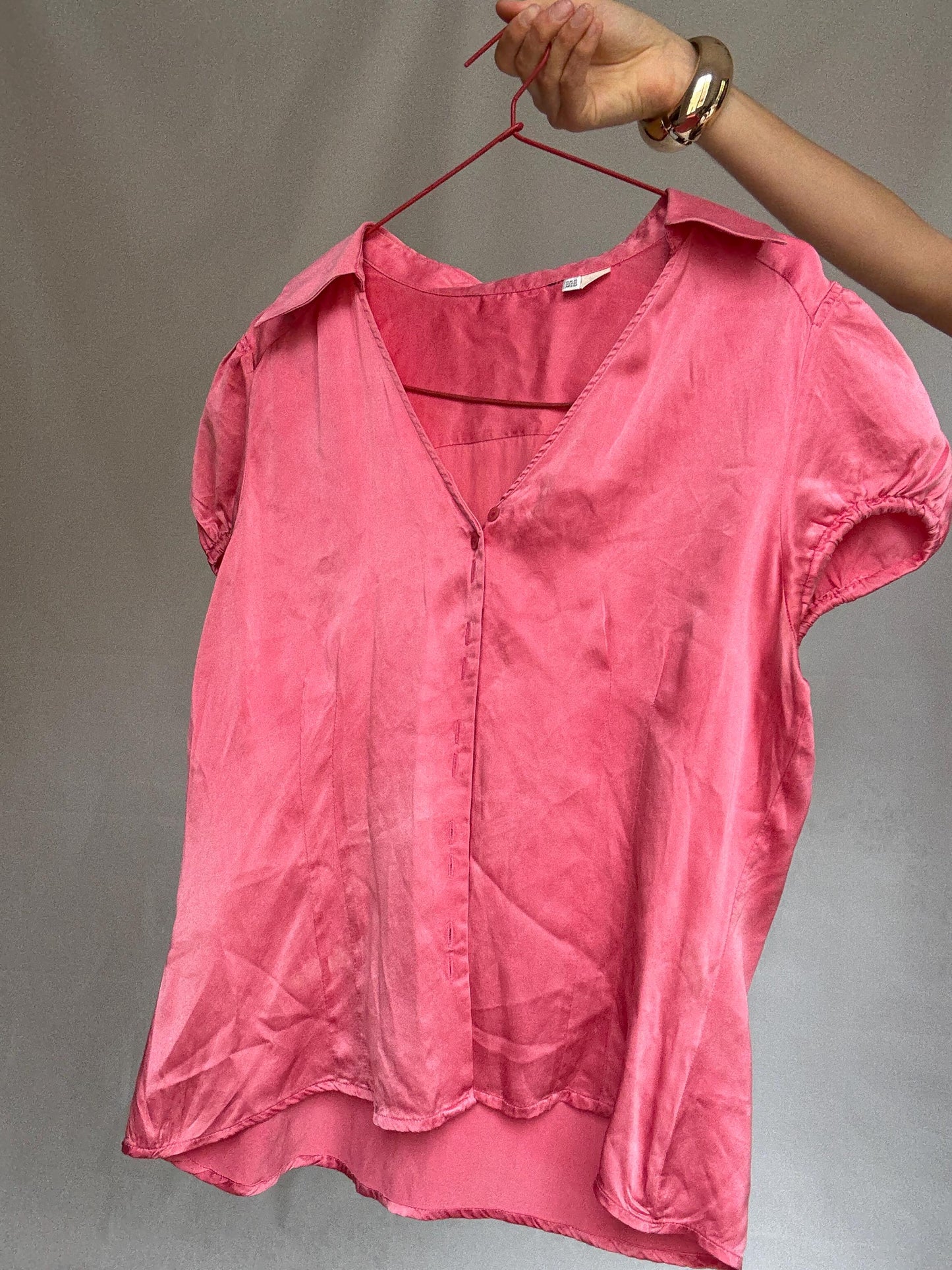 Pink silk blouse, classic fit, v neck with button front, puffed sleeves, romantic cottagecore, US XL, versatile everyday wear