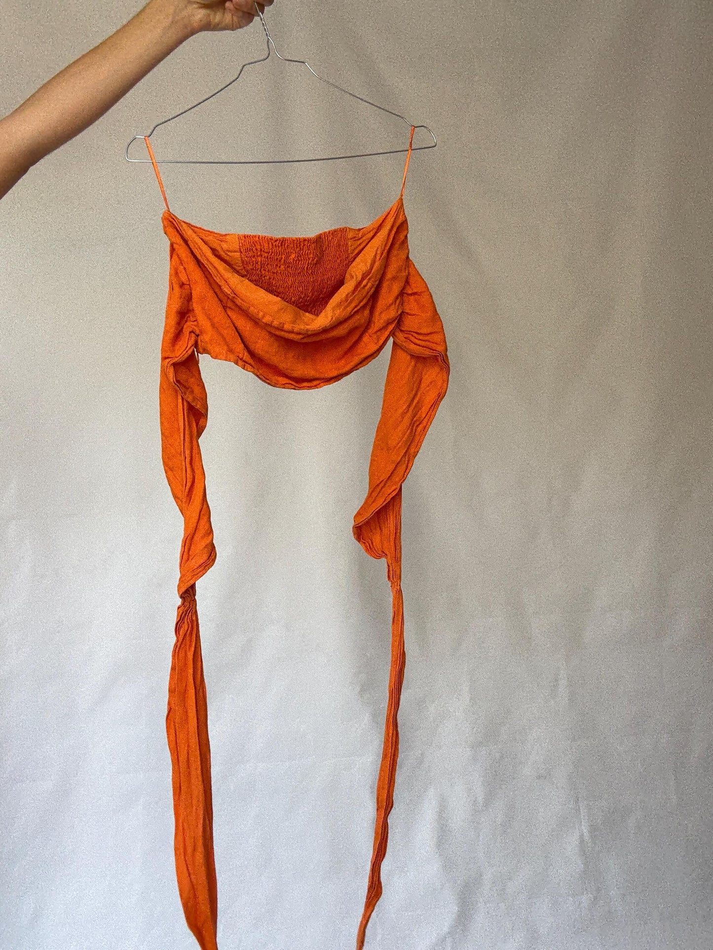 Vintage orange crop top, linen, elasticized bust, back zipper, adjustable straps, coastal grandmother, US M, casual picnic