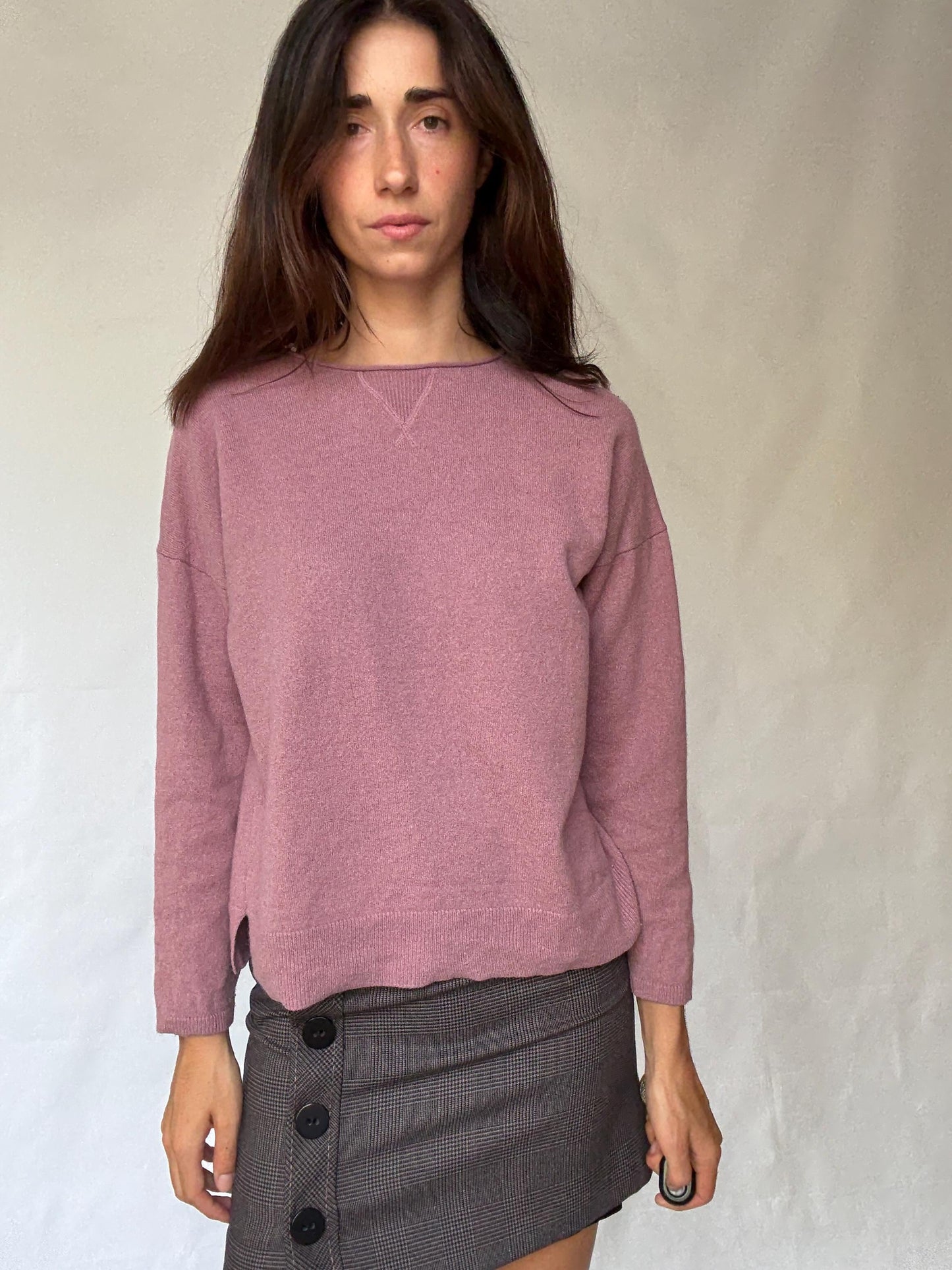 Massimo Dutti dusty pink jumper, wool cashmere blend feel, relaxed fit, ribbed cuffs and hem, minimalist chic, Size M, everyday comfort