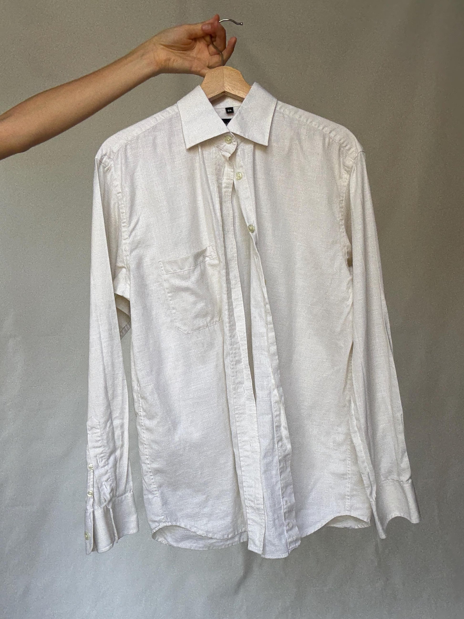 Alvo white button, up shirt, cotton feel, classic fit, button front, chest pocket detail, minimalist, US L, versatile casual or formal wear