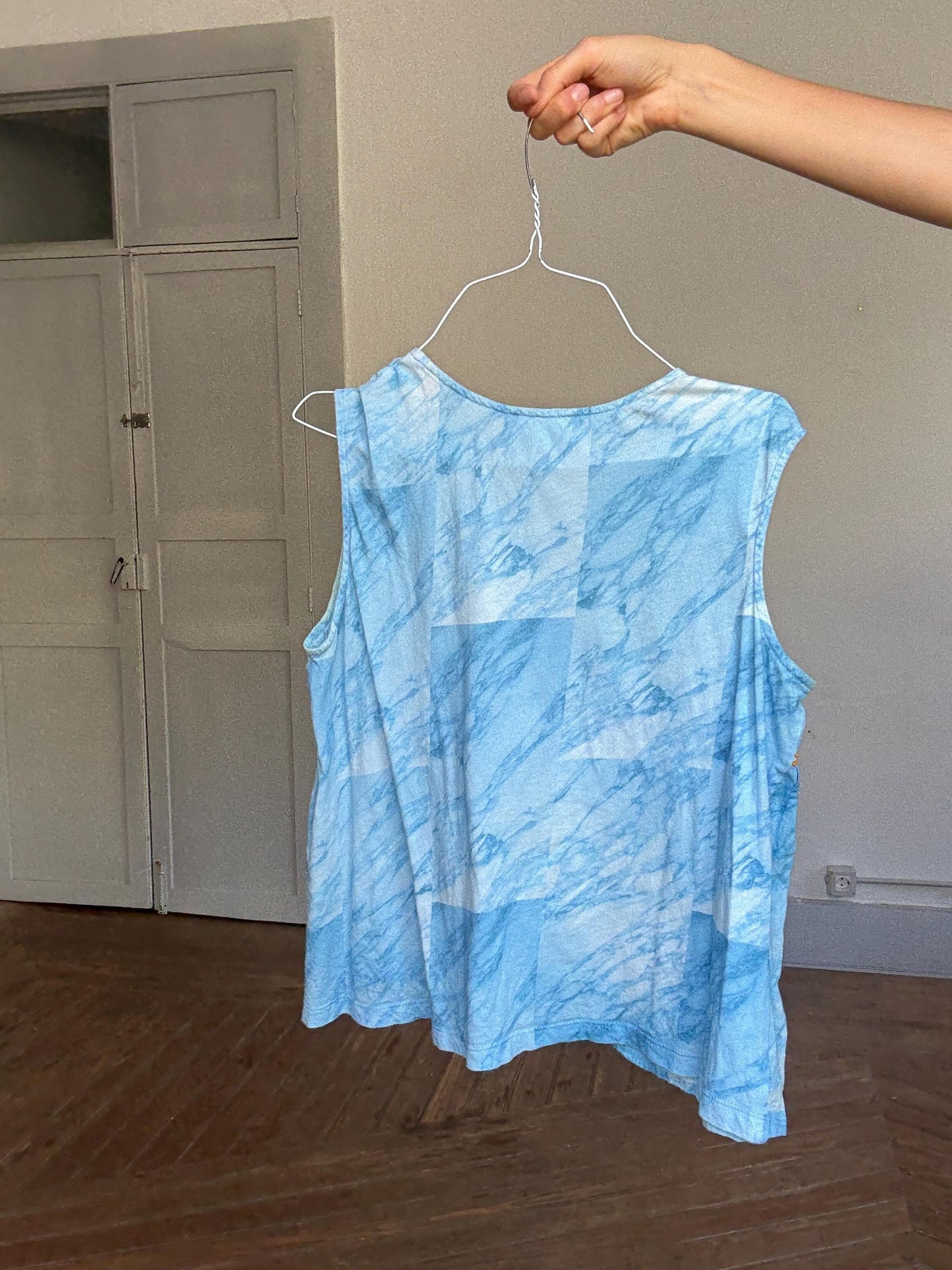 Vintage Spanish designer blue white tie dye camisole, 100% cotton, relaxed fit, orange beaded detail, bohemian y2k vibe, US XS