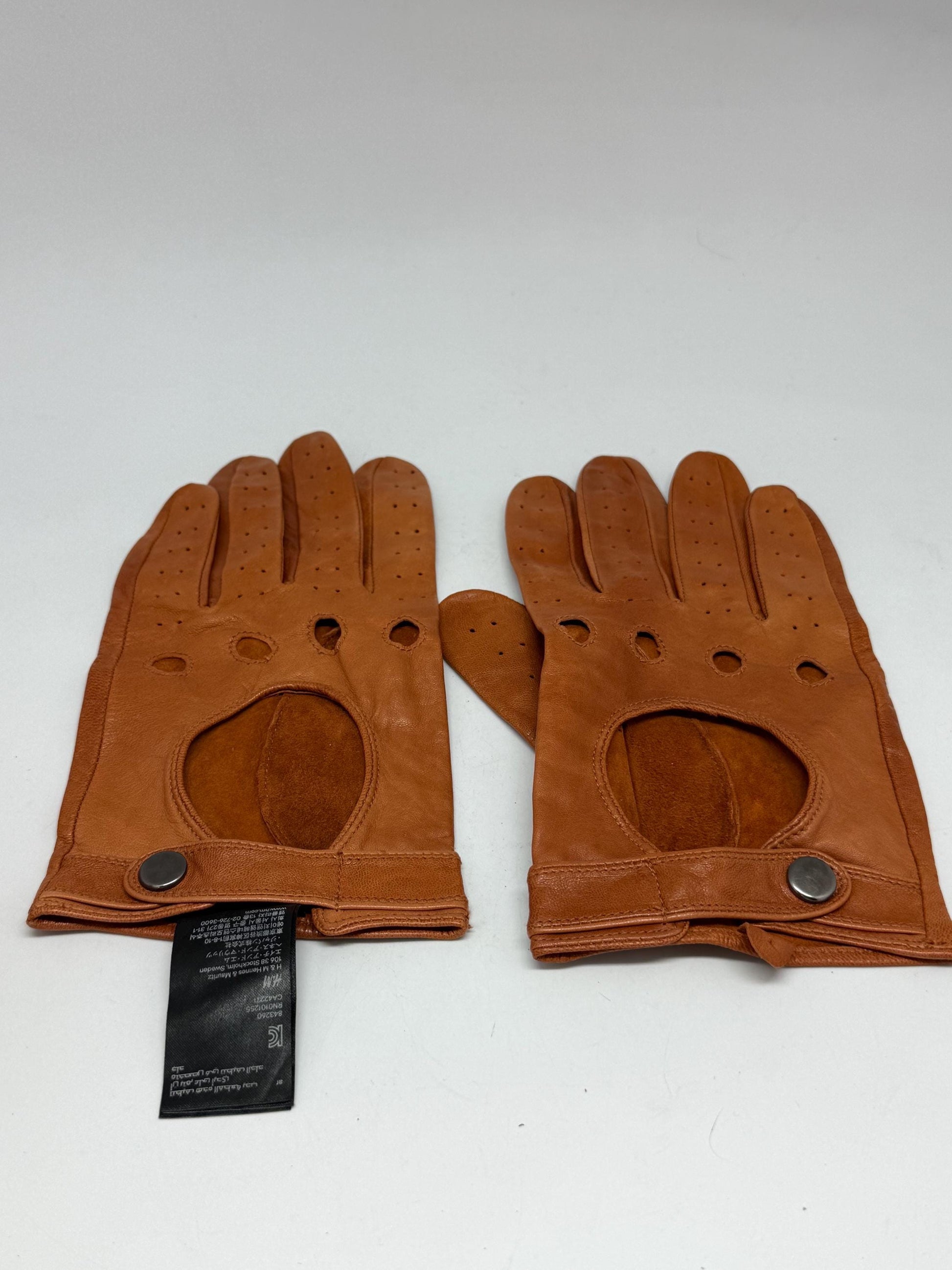 Brown driving leather gloves, genuine leather, perforated design, button closure, vintage 90s, US L/XL, versatile accessory