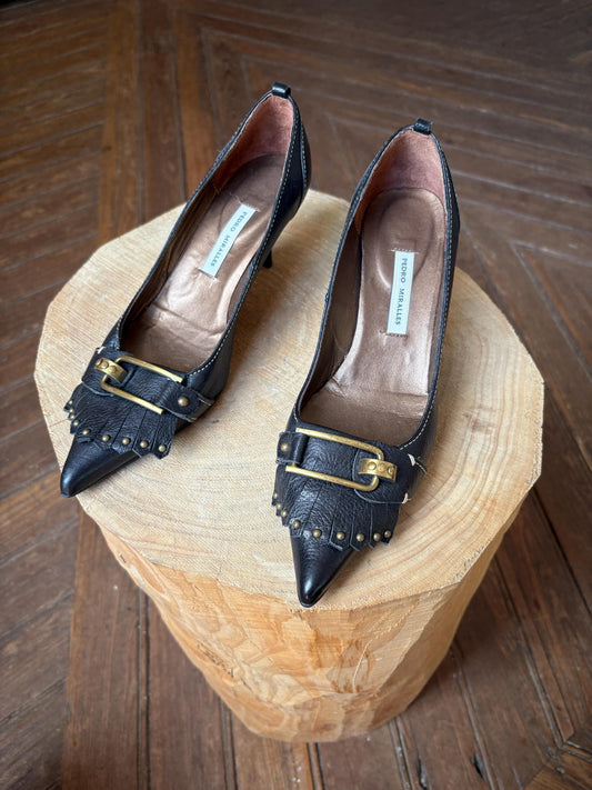 Vintage Pedro Miralles Heels – 90s Black Leather Pointed Toe Pumps, Size 37, Made in Spain, Unworn