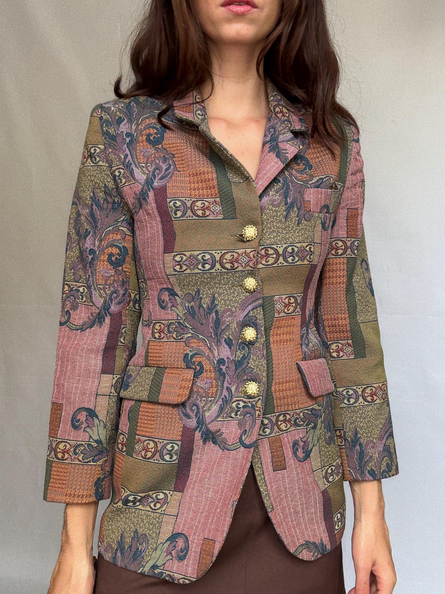 Vintage tapestry blazer, tailored fit, decorative gold buttons, baroque motifs, bohemian eclectic style, US XS, formal unique