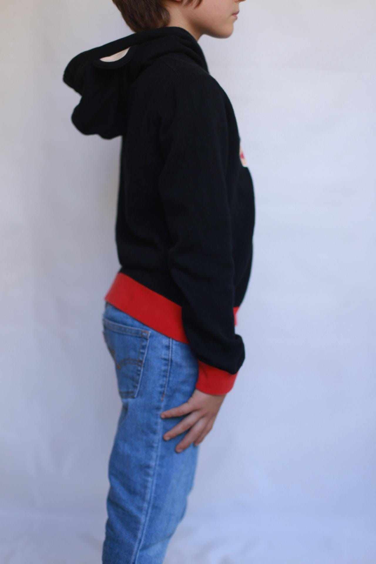 Paul Frank black hoodie, 80% cotton, front zipper, cartoon monkey graphic, casual streetwear, US M (Kids), campus style