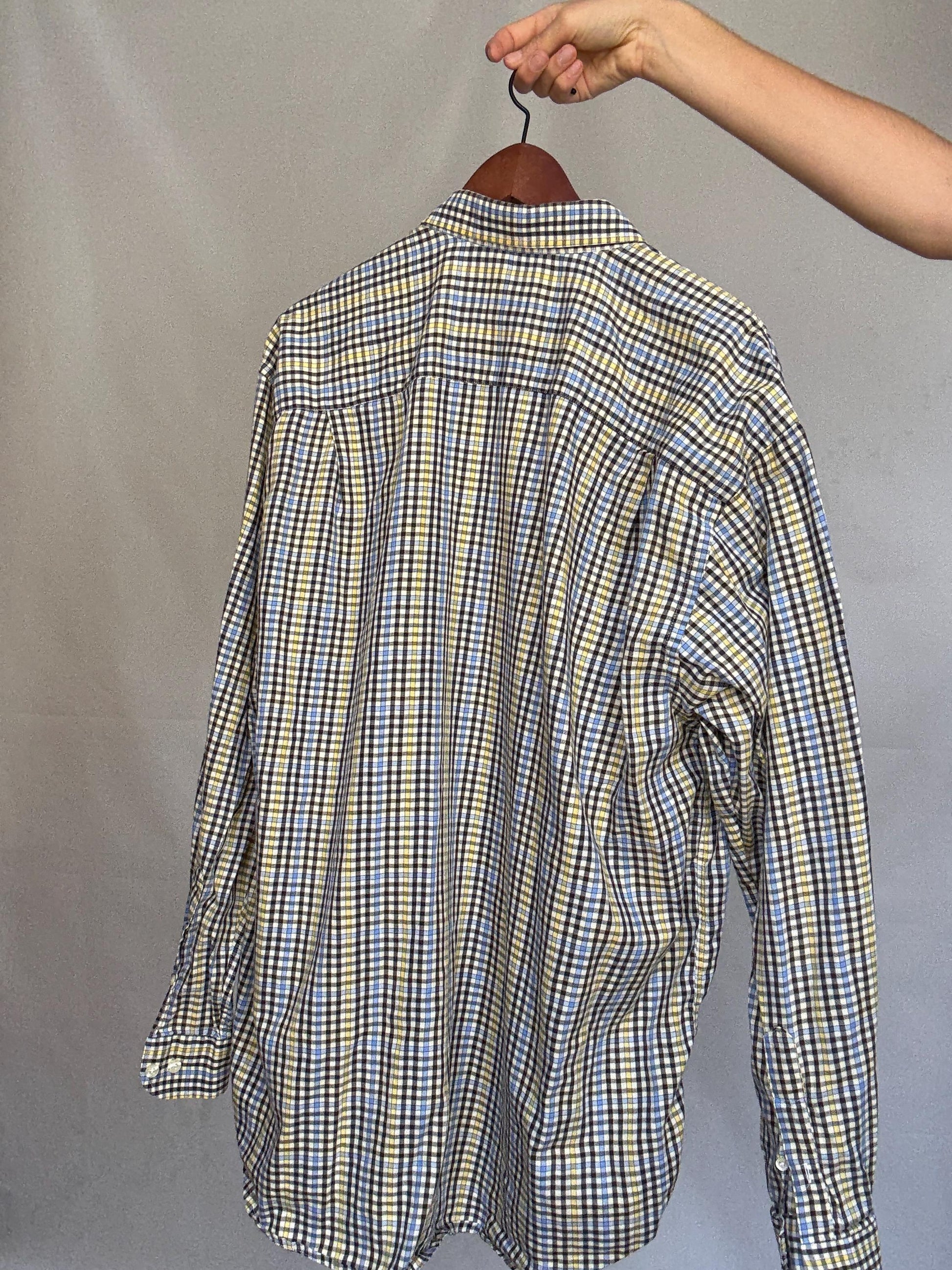 Lacoste plaid button up shirt, cotton, relaxed fit, classic collar, chest pocket, casual vintage vibe, US XL, everyday wear