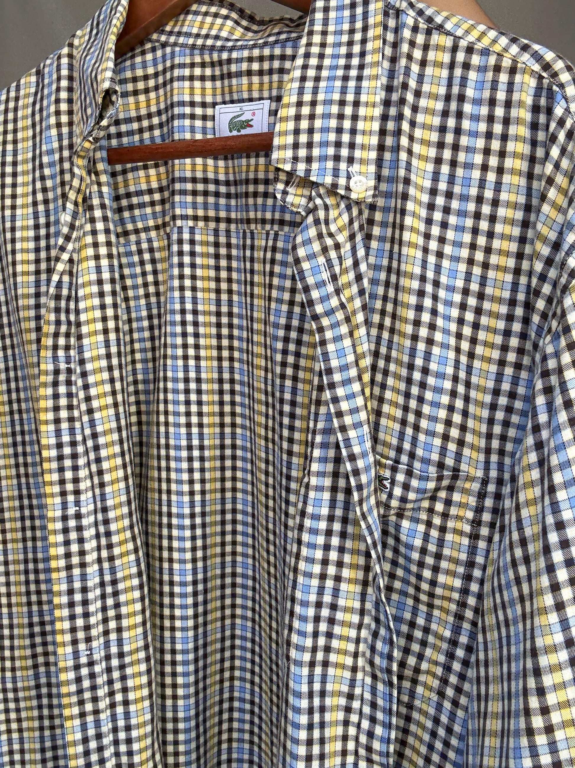 Lacoste plaid button up shirt, cotton, relaxed fit, classic collar, chest pocket, casual vintage vibe, US XL, everyday wear