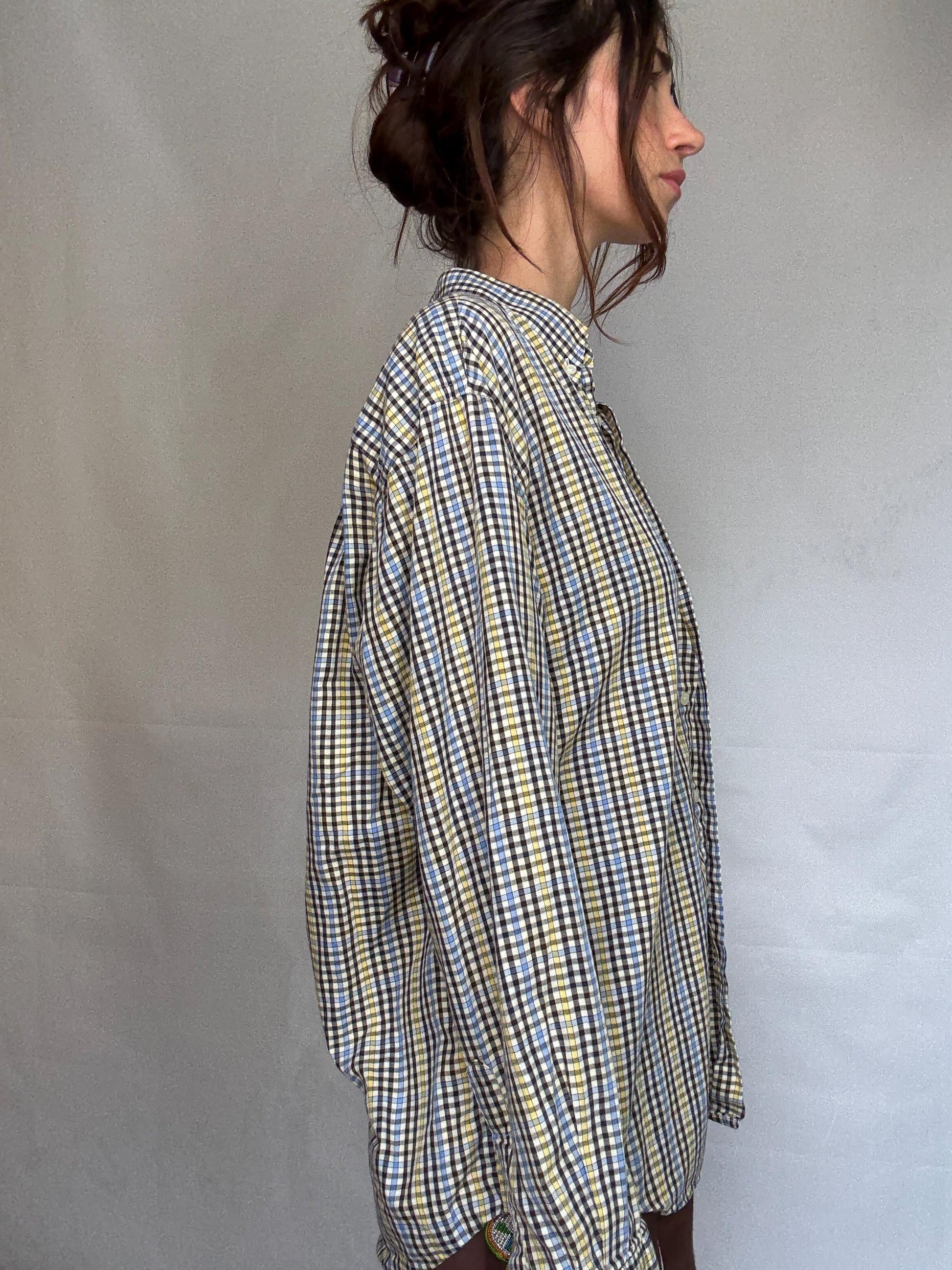 Lacoste plaid button up shirt, cotton, relaxed fit, classic collar, chest pocket, casual vintage vibe, US XL, everyday wear