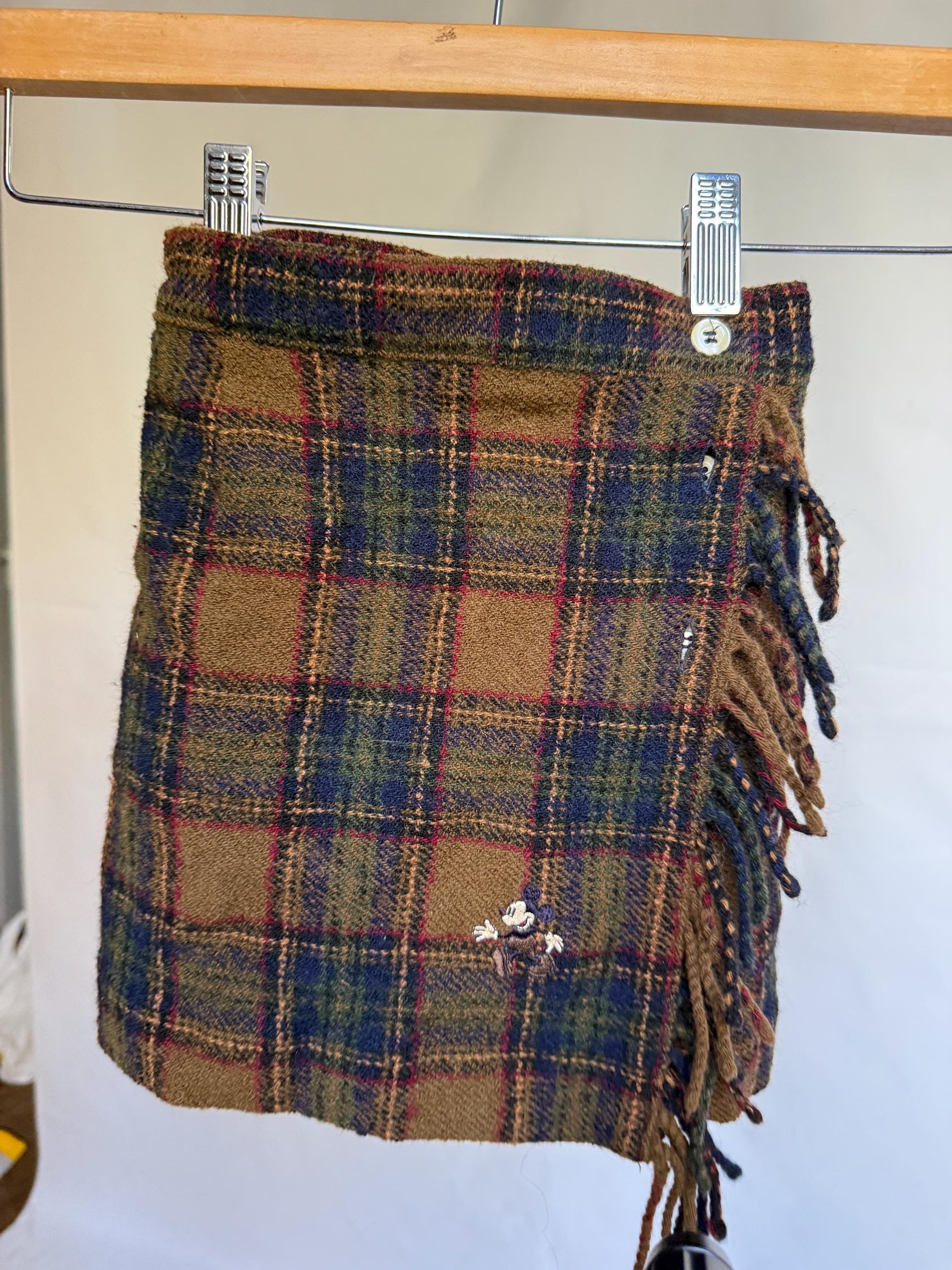 Donaldson plaid children's skirt, wool, line fit, fringe edges, embroidered cartoon detail, US XS, rustic play outfit, made in Belgium