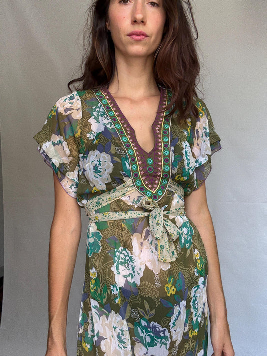 Multicolor floral mini dress, flowy fit, embroidered v neck, bohemian grunge, US S, summer beachwear