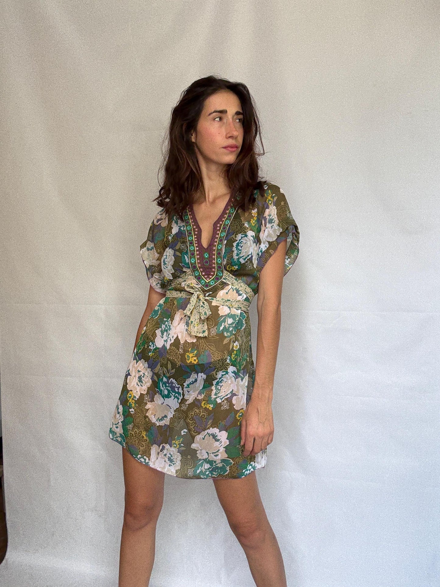 Multicolor floral mini dress, flowy fit, embroidered v neck, bohemian grunge, US S, summer beachwear