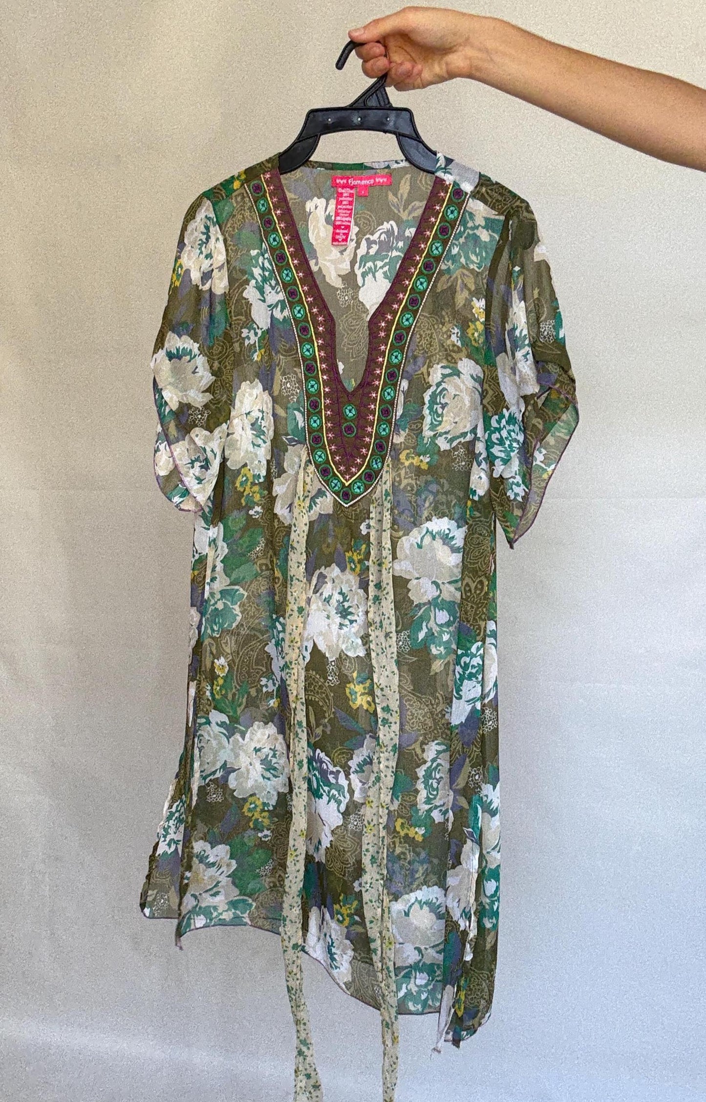 Multicolor floral mini dress, flowy fit, embroidered v neck, bohemian grunge, US S, summer beachwear