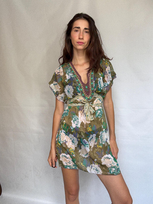 Multicolor floral mini dress, flowy fit, embroidered v neck, bohemian grunge, US S, summer beachwear