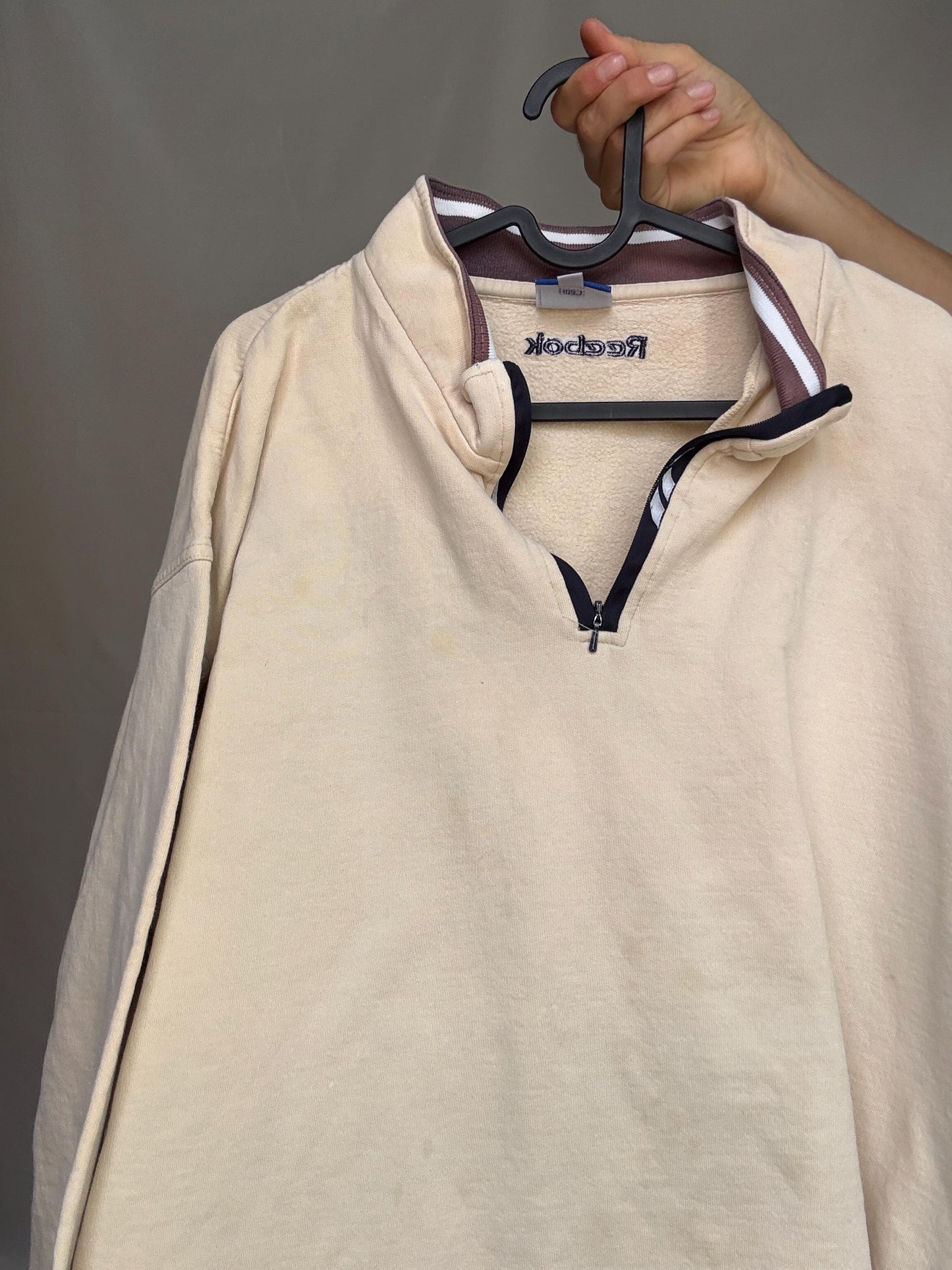 Reebok beige jumper, 100% cotton, loose oversized fit, embroidered logo, casual sporty, US XL, streetwear relaxed vibe