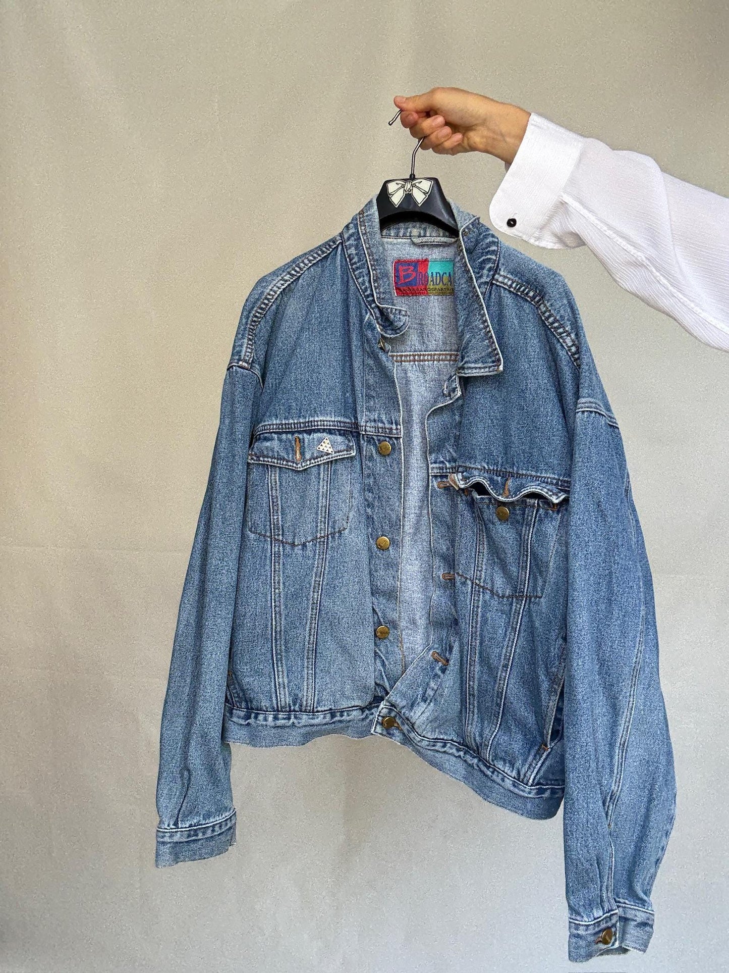 Vintage blue denim 80s jacket, Retro cool menswear, Oversized boyfriend clothing, Punk streetwear, retro 90s Kristen Stewart vibe, US XL