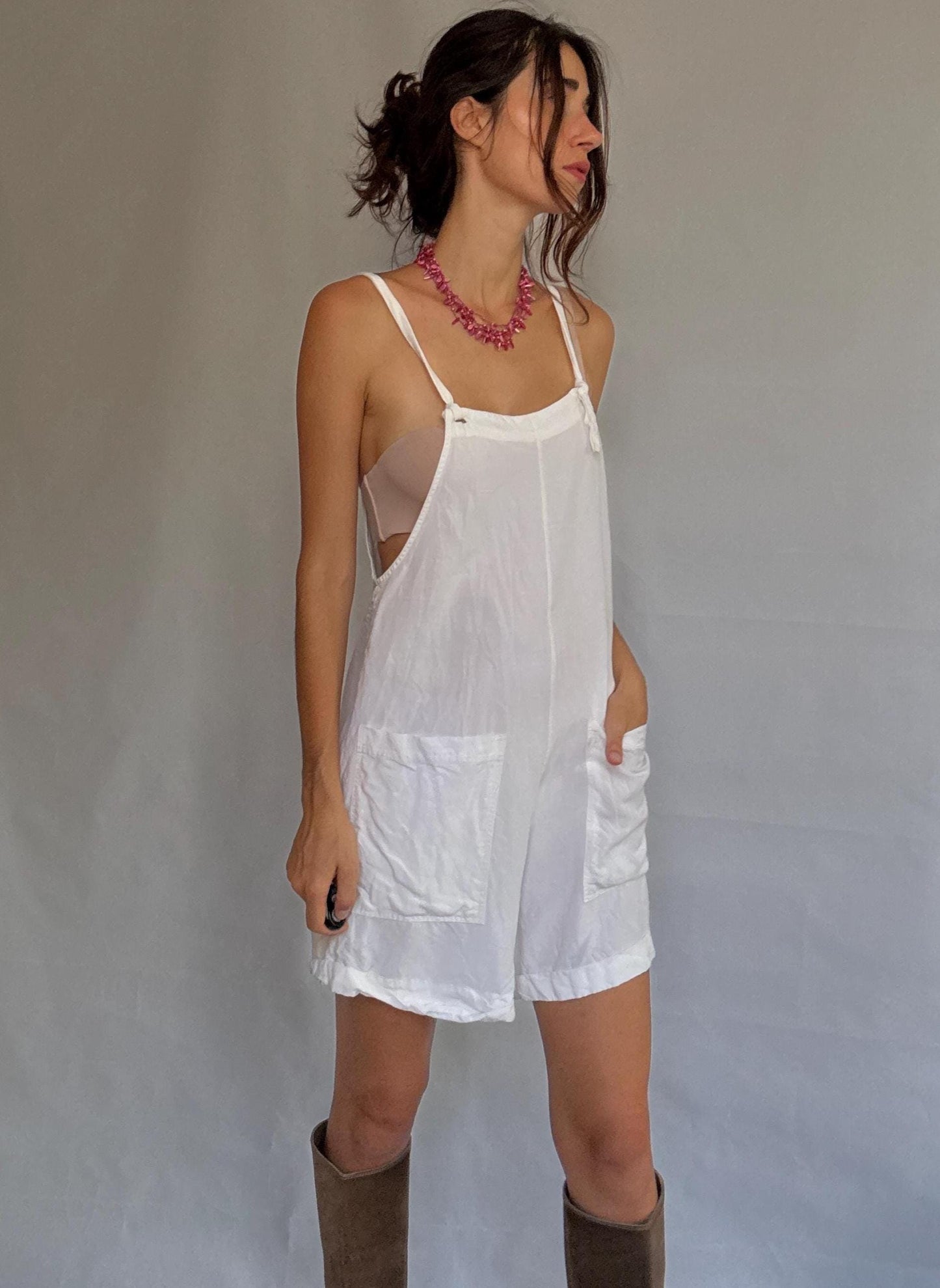 White sleeveless jumpsuit, US L, relaxed casual style