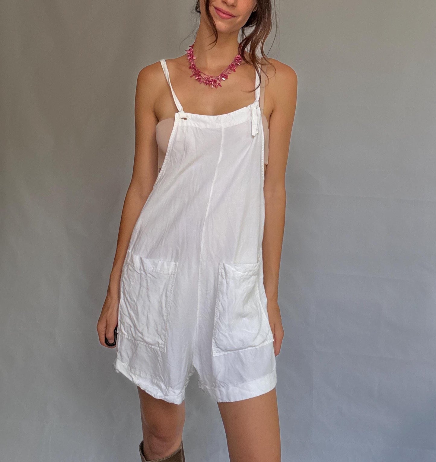 White sleeveless jumpsuit, US L, relaxed casual style