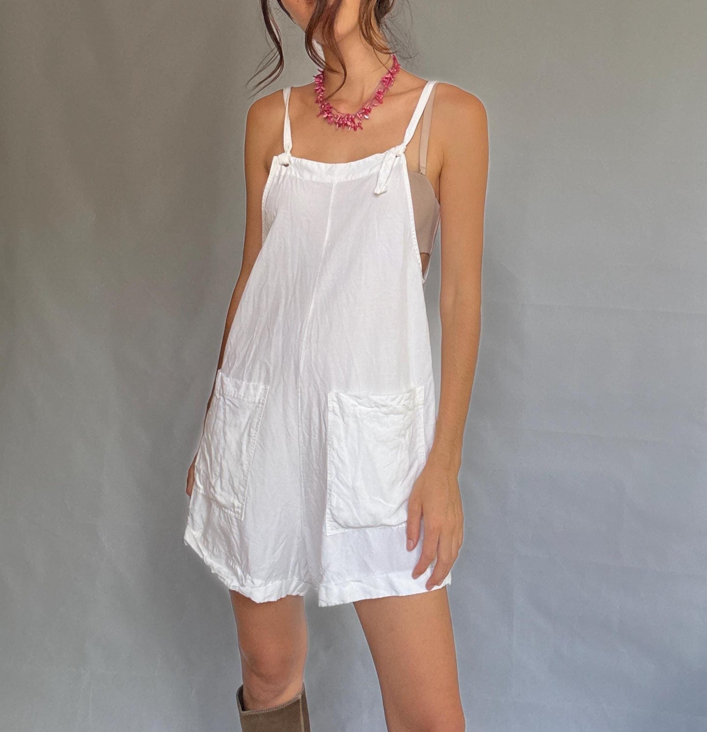 White sleeveless jumpsuit, US L, relaxed casual style
