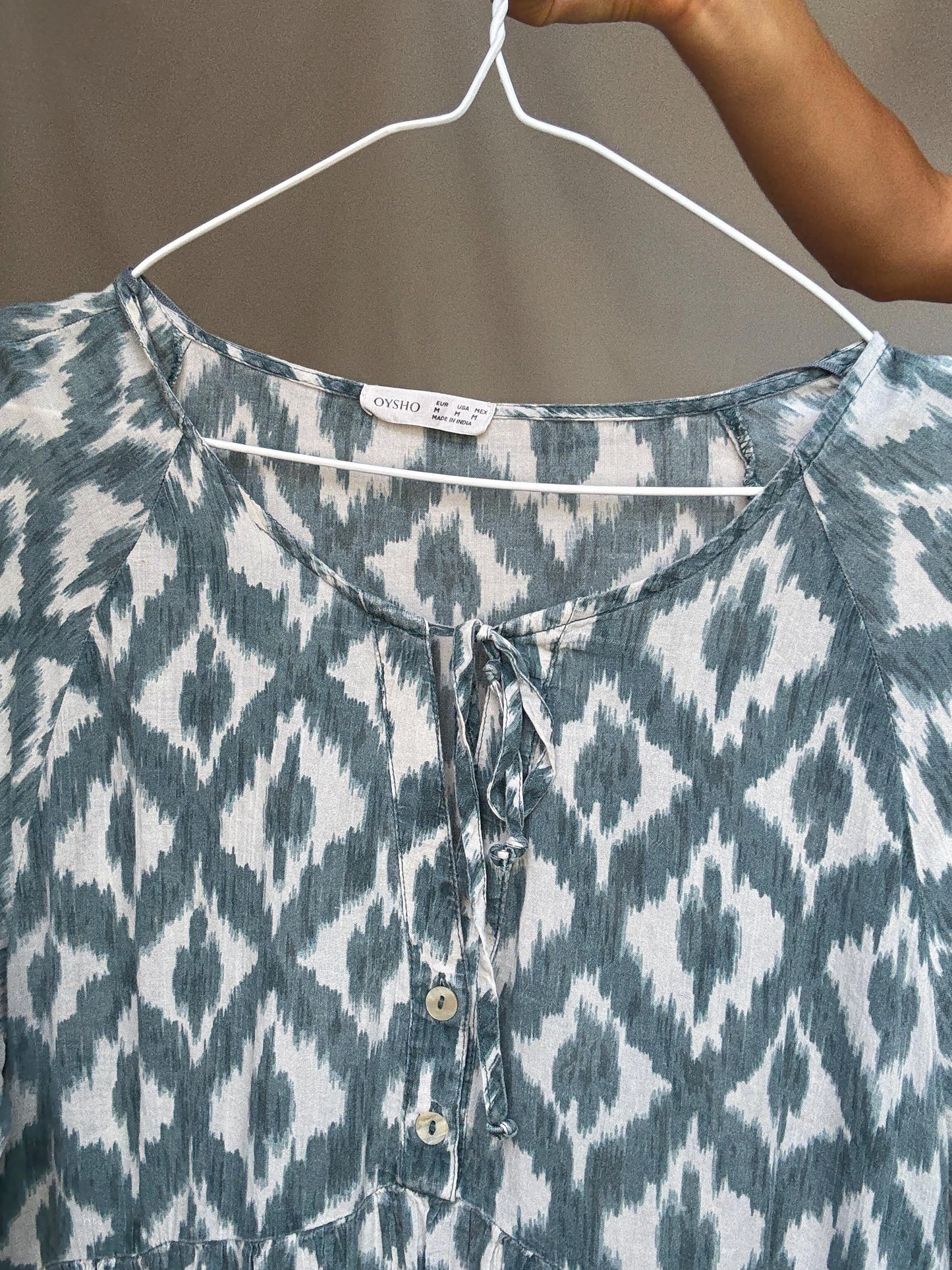 Oysho blue and white ikat dress, 100% cotton, relaxed fit, gathered waist, bold print, bohemian, US M, casual summer wear