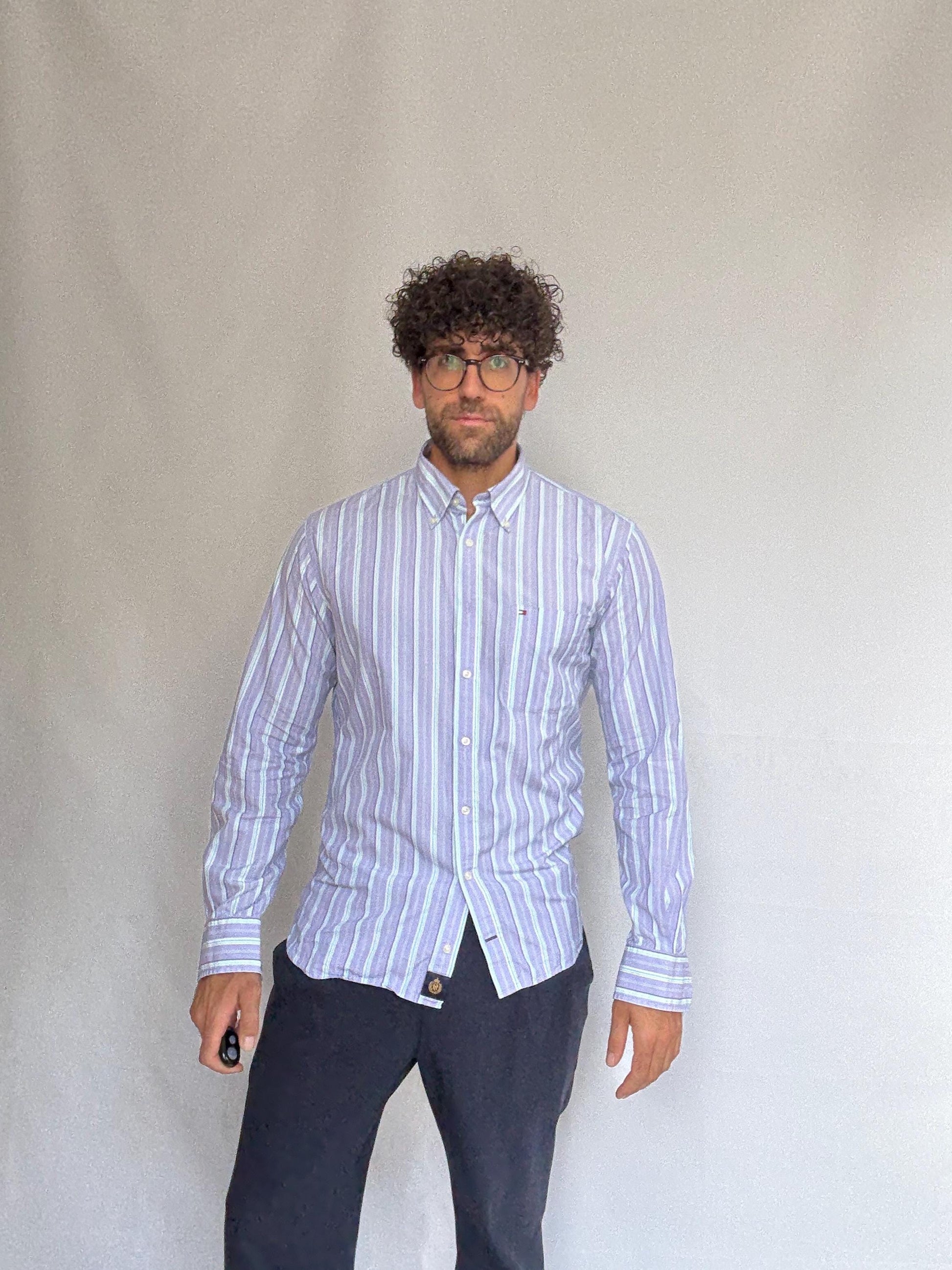 Tommy Hilfiger blue striped button, up shirt, cotton feel, relaxed fit, button front, classic stripe pattern, retro 80s, US XL