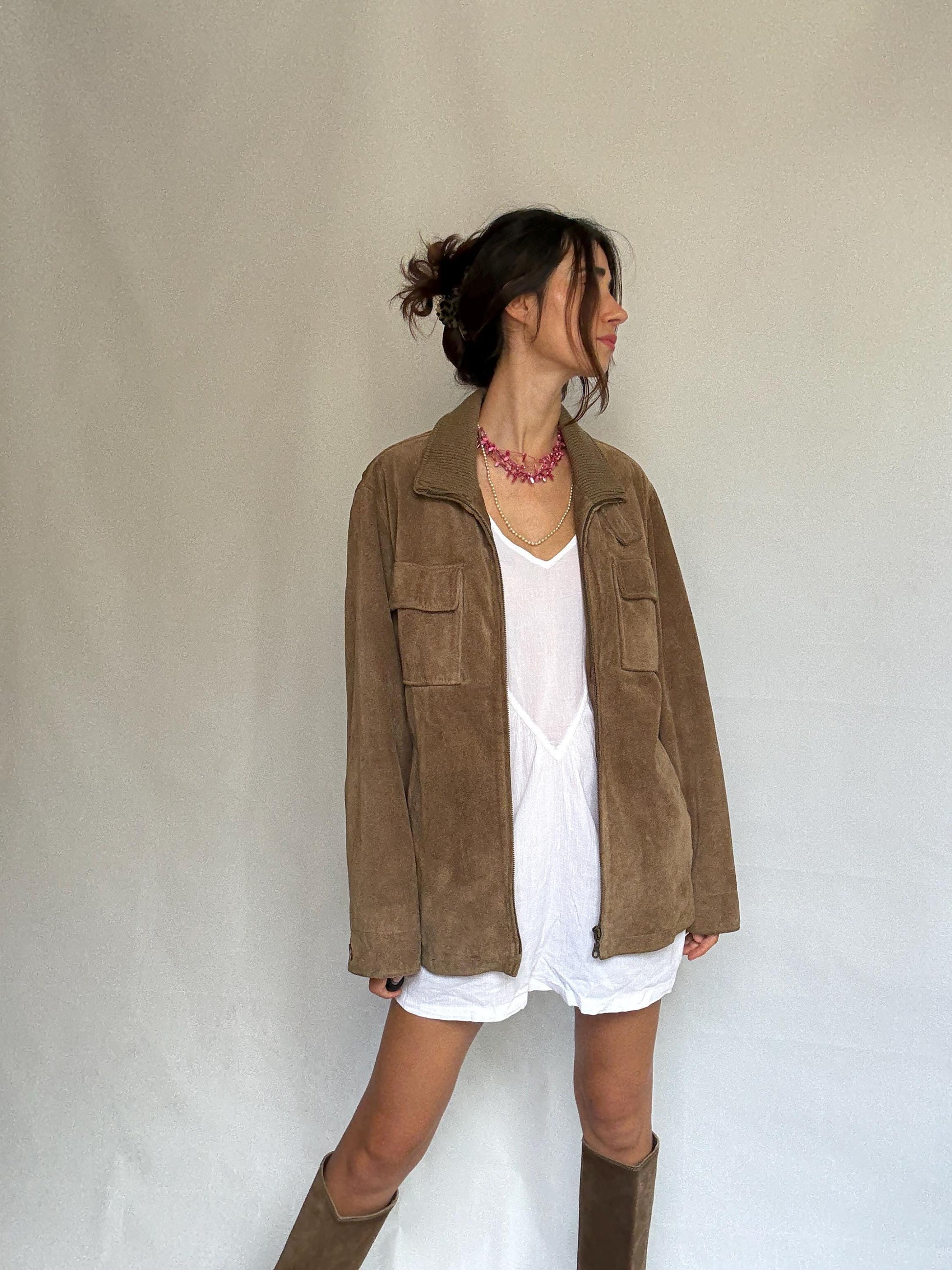 Vintage taupe suede jacket, genuine leather, relaxed fit, zipper closure, chest pockets, retro 90s style, unisex, US XL, casual streetwear