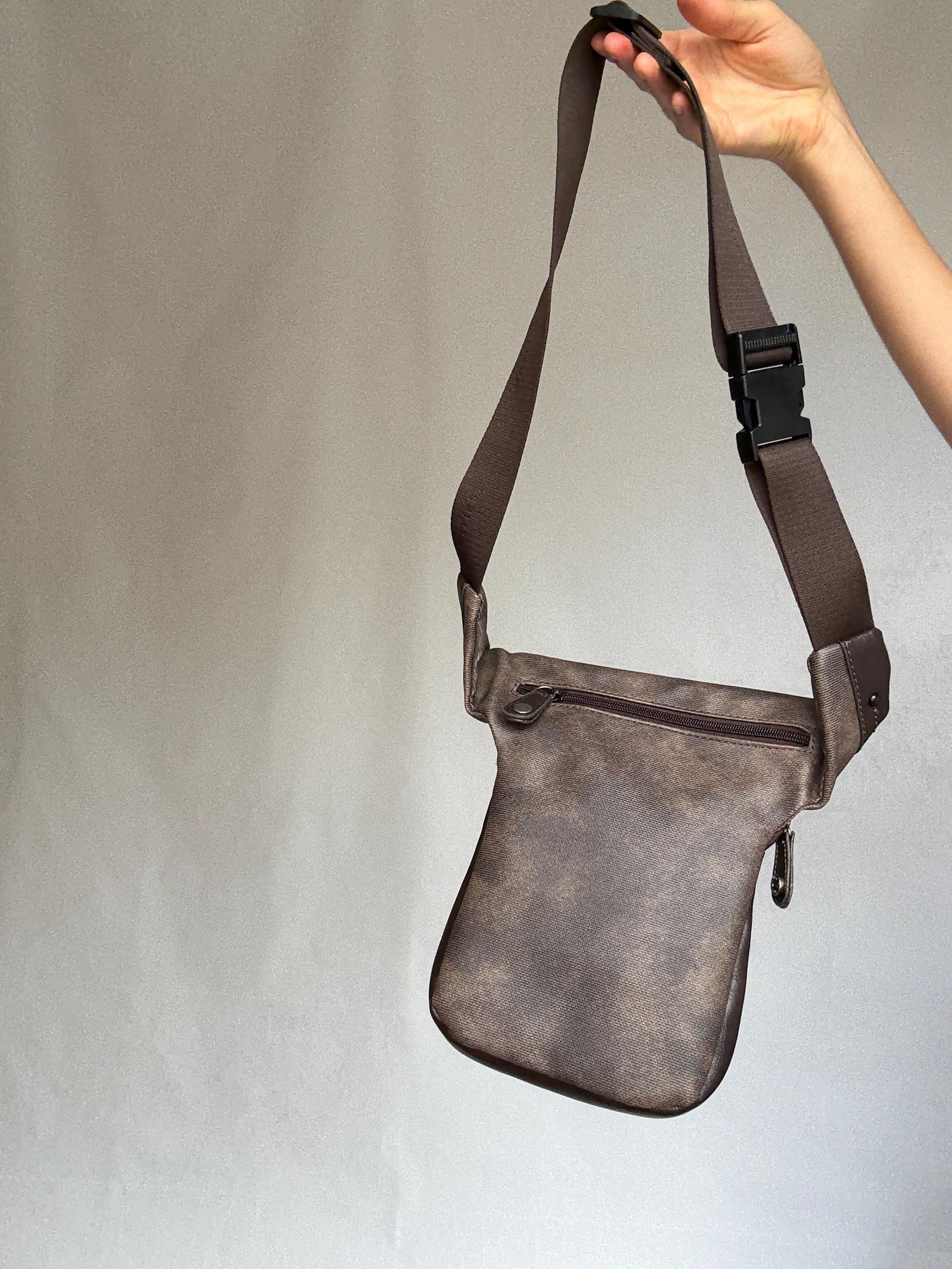 Brown leather crossbody belt bag, adjustable strap, double zip, versatile casual use fanny pack