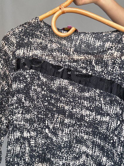 Adolfo Dominguez Black and White Ruffle Top — additional view 8