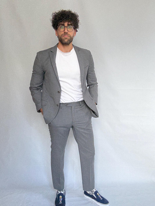 Calvin Klein gray suit, 100% wool, tailored fit, two, button blazer, slim fit trousers, minimalist elegant, US M, formal office wear