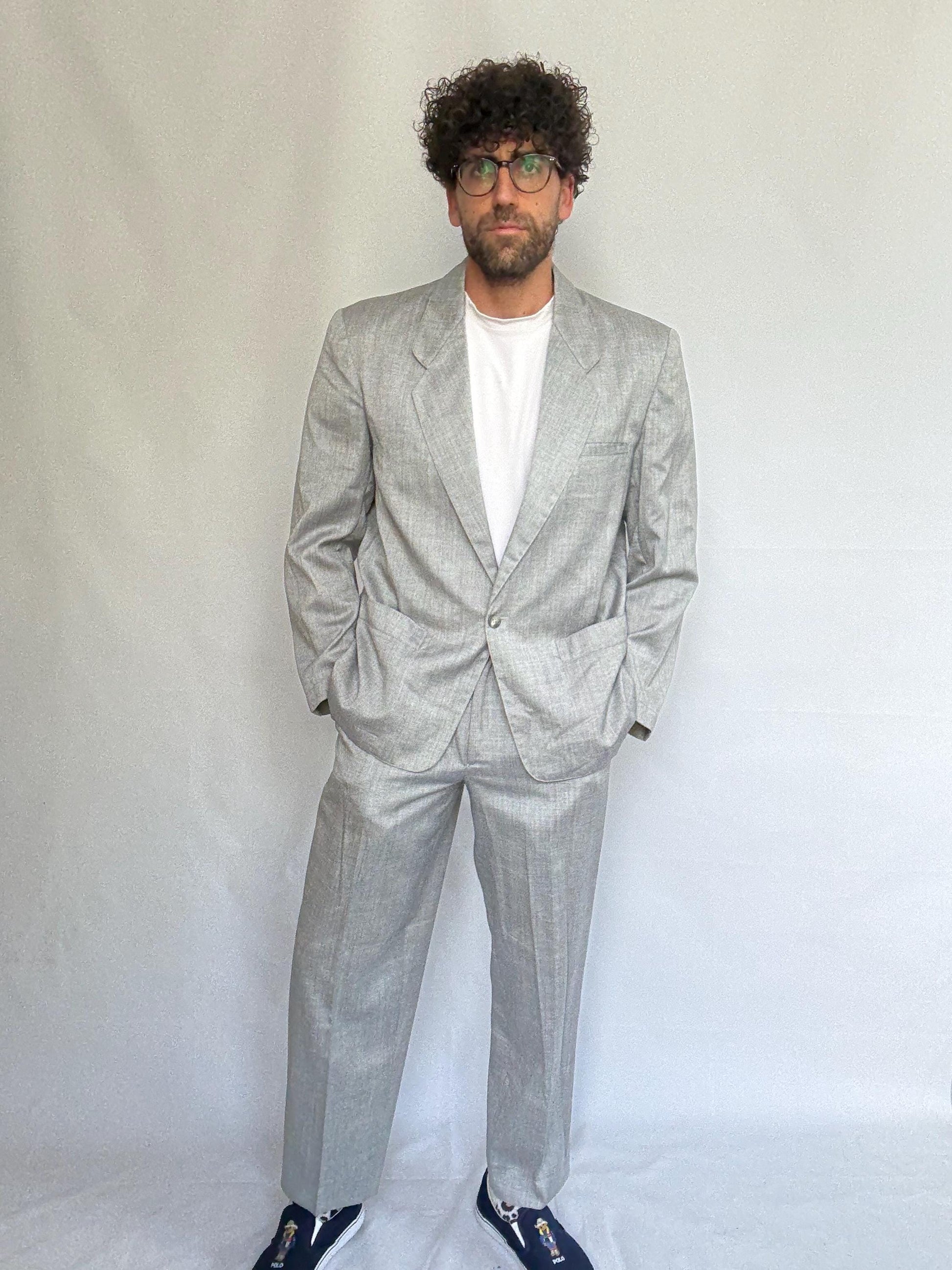 Vintage light gray suit, rough wool feel, classic fit, minimalistic design, vintage 90s, US XL, formal wear