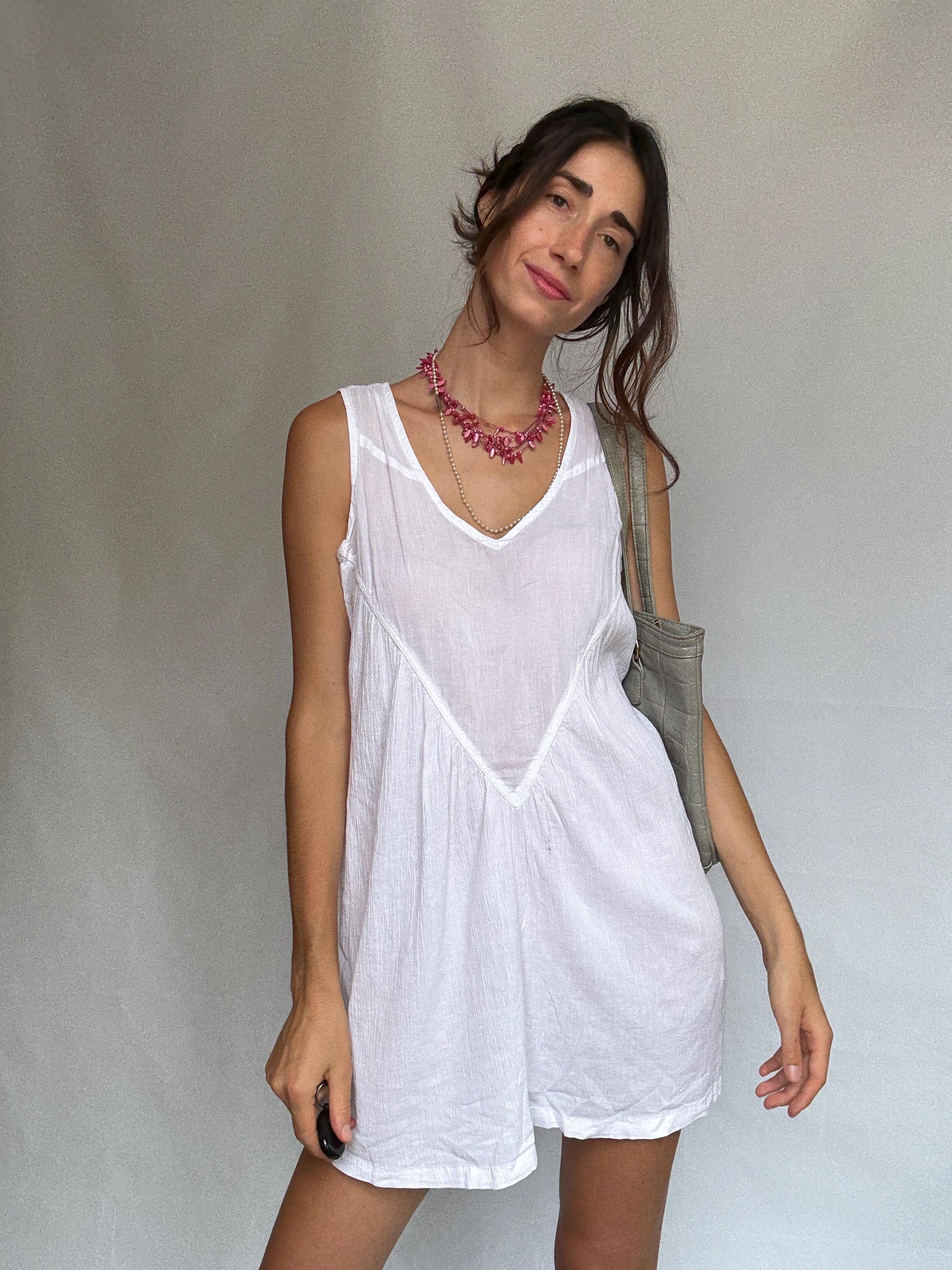 Loeds light grey leather tote bag, classic shopper silhouette, spacious interior, Spanish designer everyday school essential