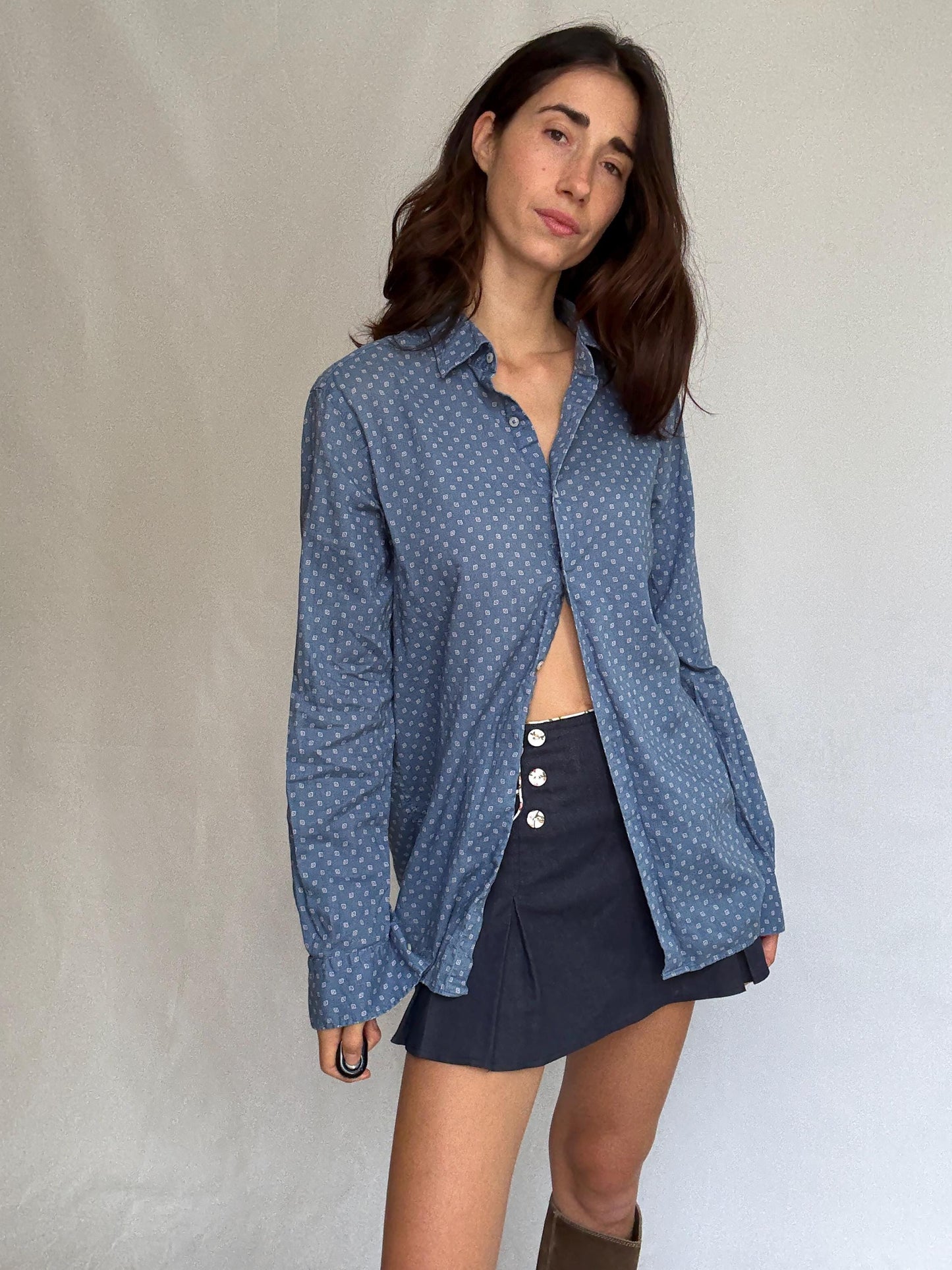 Massimo Dutti blue patterned shirt, cotton feel, classic fit, button, up front, buttoned cuffs, minimalist Zendaya, US L, office casual