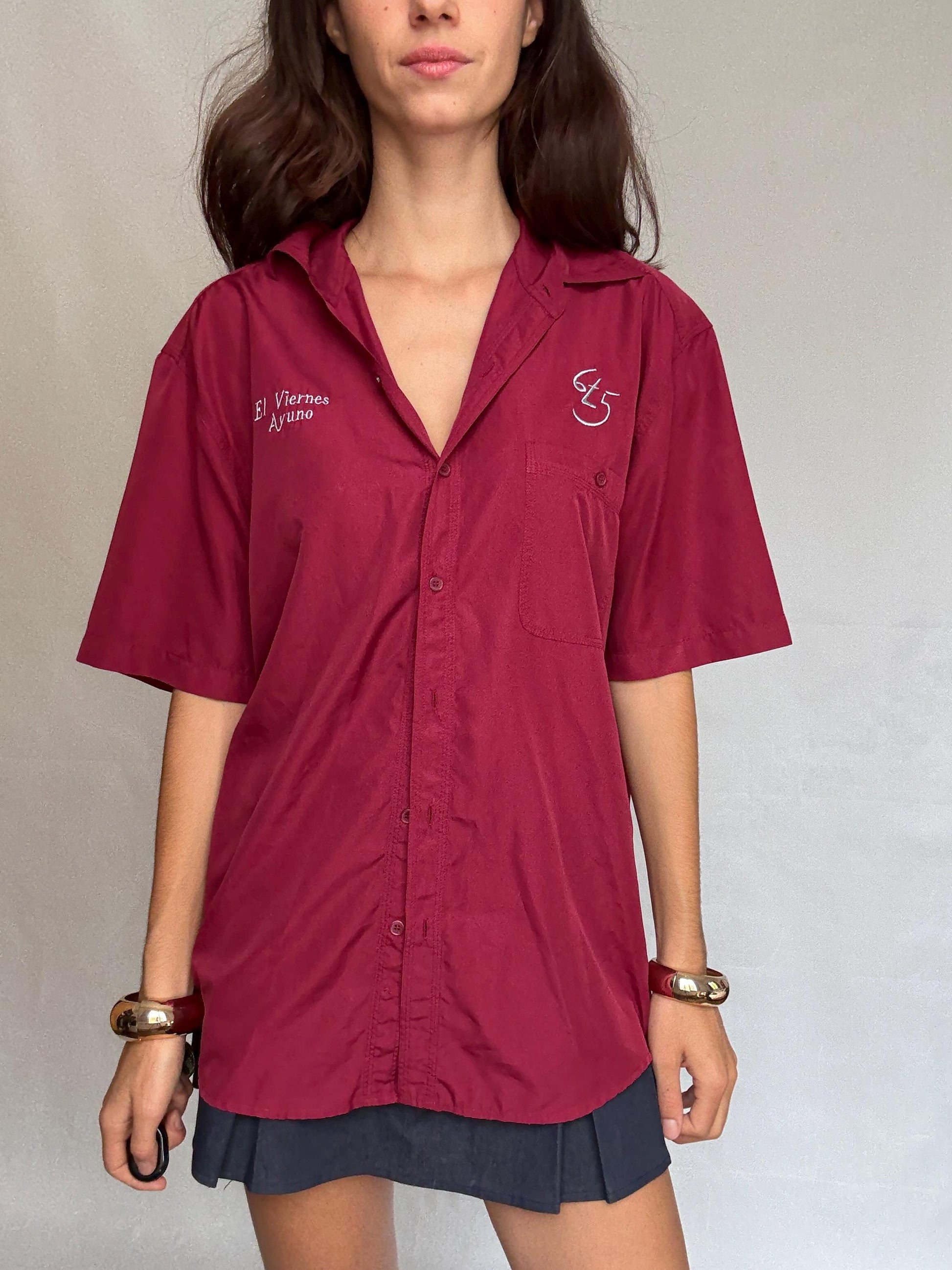Full Gold maroon short sleeve shirt, 100% silk, relaxed fit, embroidered text and design, casual streetwear vibe, US L men, everyday cool