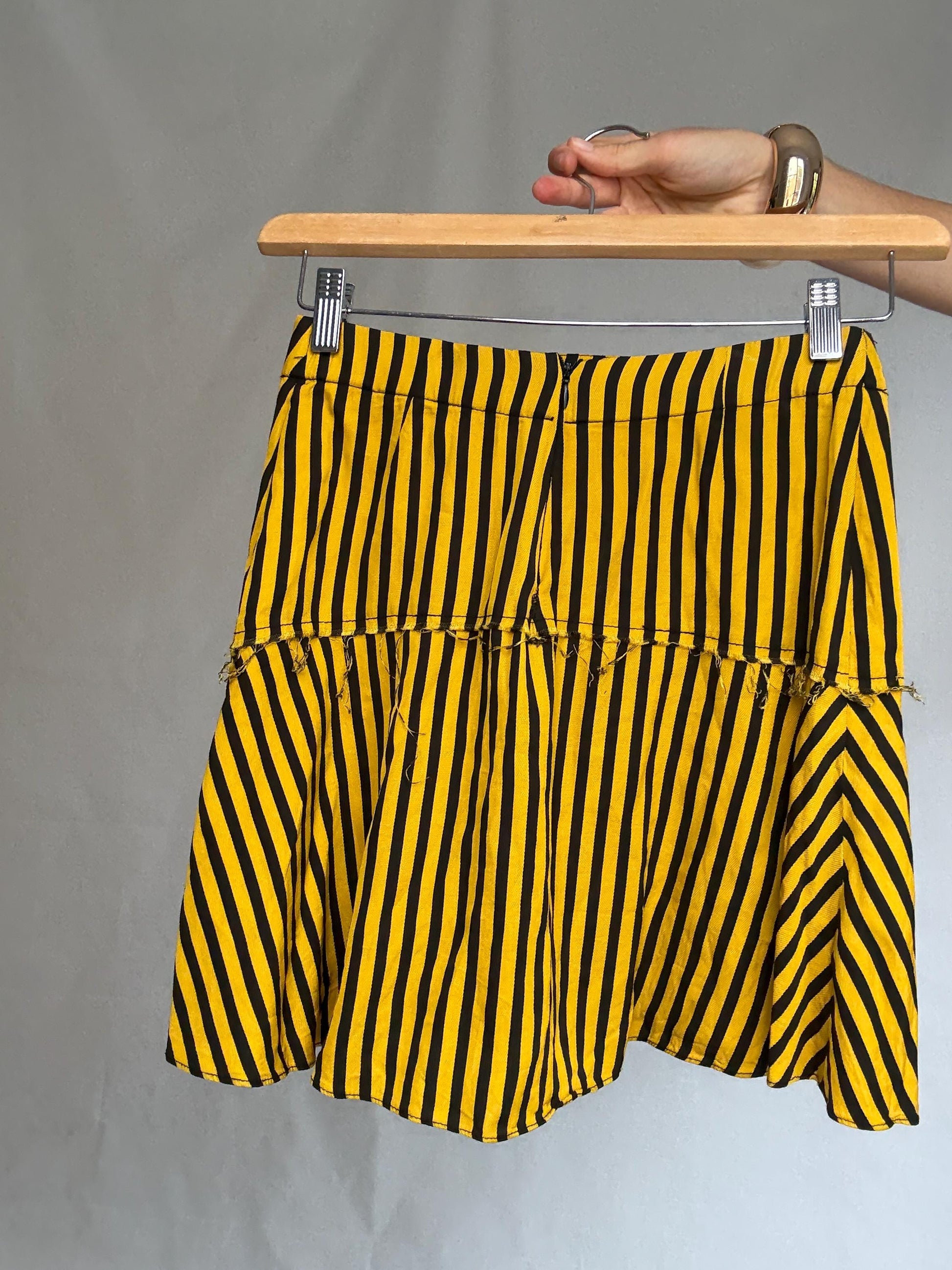 Vintage playful black and yellow striped skirt, high waist fit, asymmetrical hem, retro_90s, US S, streetwear vibe