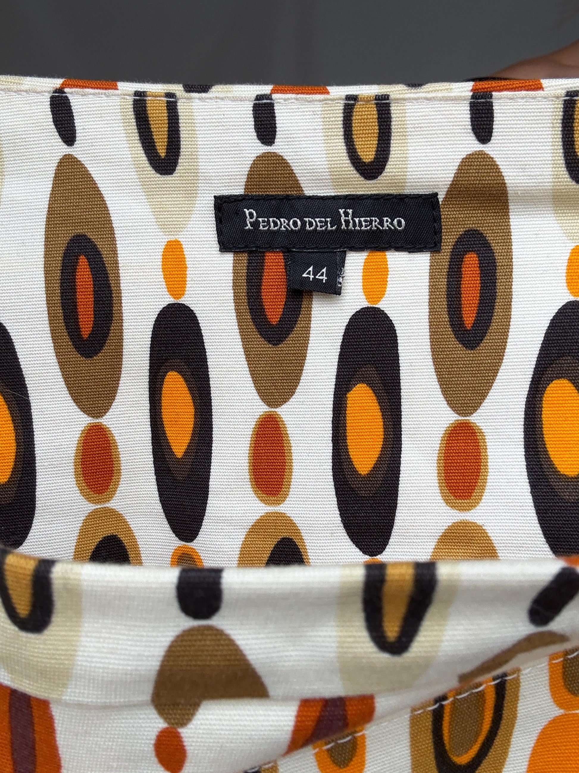 Pedro del Hierro geometric skirt, cotton blend, fitted waist, vibrant pattern, retro 70s vibe, US L, casual streetwear