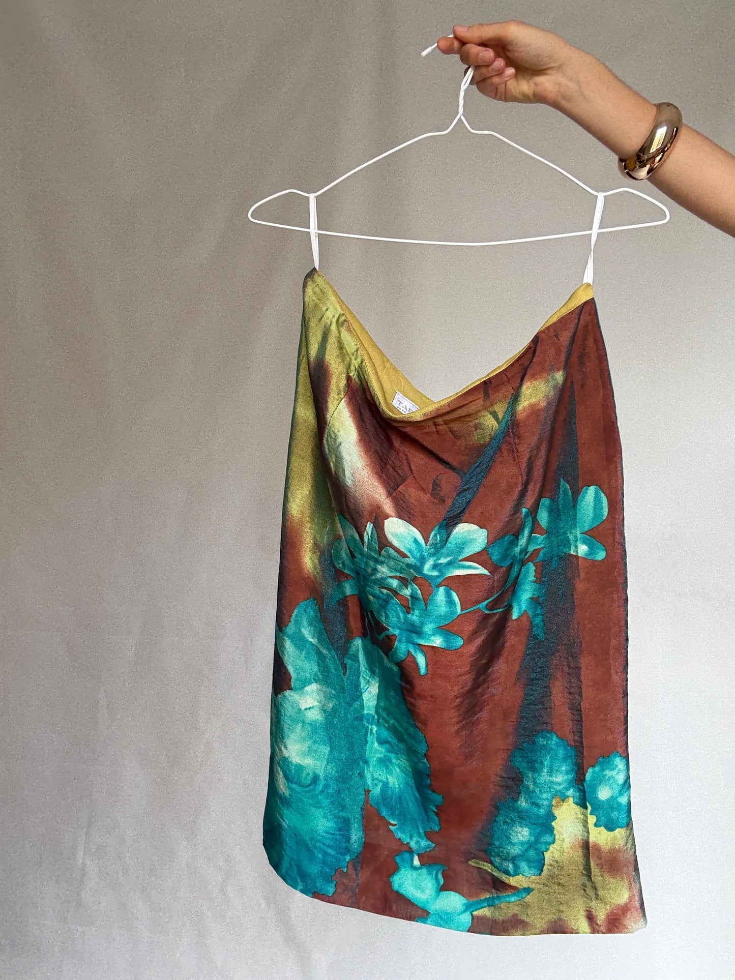 Vintage abstract floral skirt, silky feel, straight cut, colorful print, artistic flair, vintage 90s, US L, evening statement piece