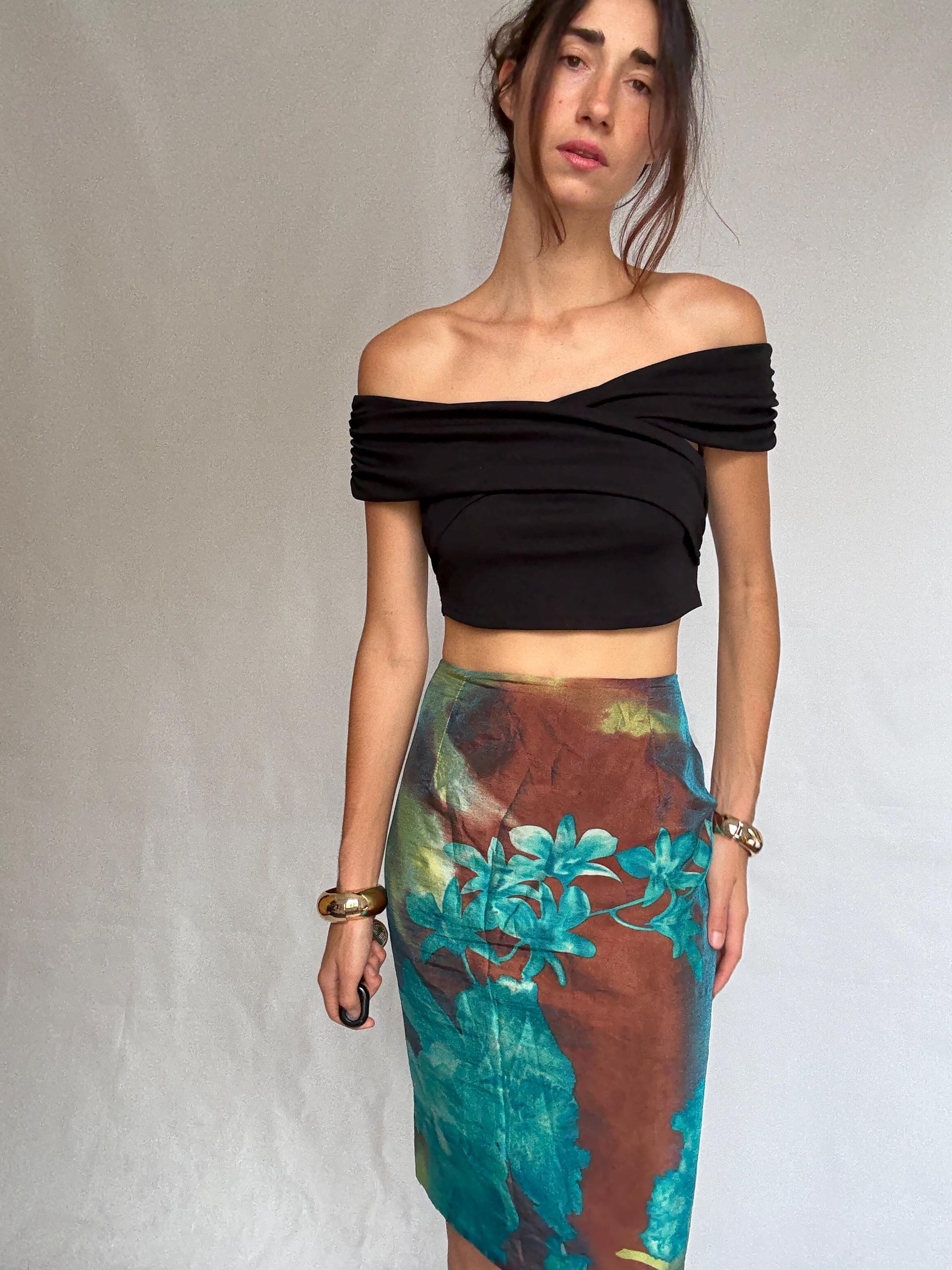 Vintage abstract floral skirt, silky feel, straight cut, colorful print, artistic flair, vintage 90s, US L, evening statement piece