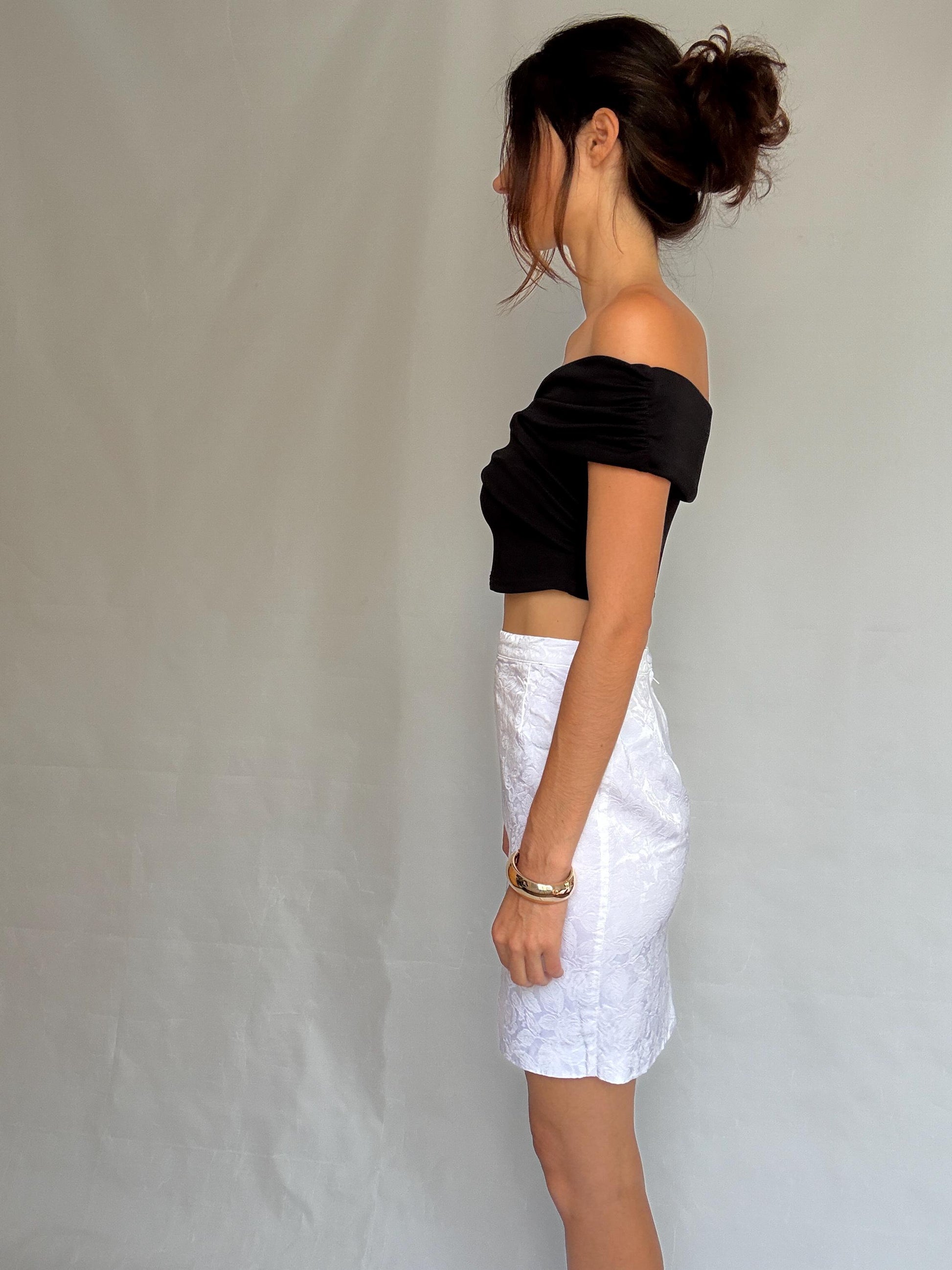 Vintage white floral skirt, cotton viscose blend, straight fit, textured floral pattern, minimalist Rooney Mara style, US M