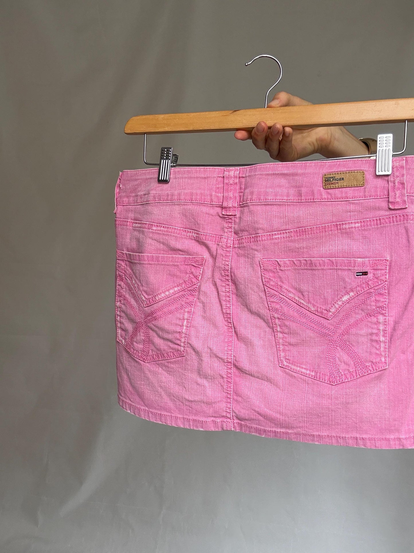 Tommy Hilfiger Pink denim mini skirt, structured fit, front button and zip, logo detail, casual streetwear, US M, versatile outings