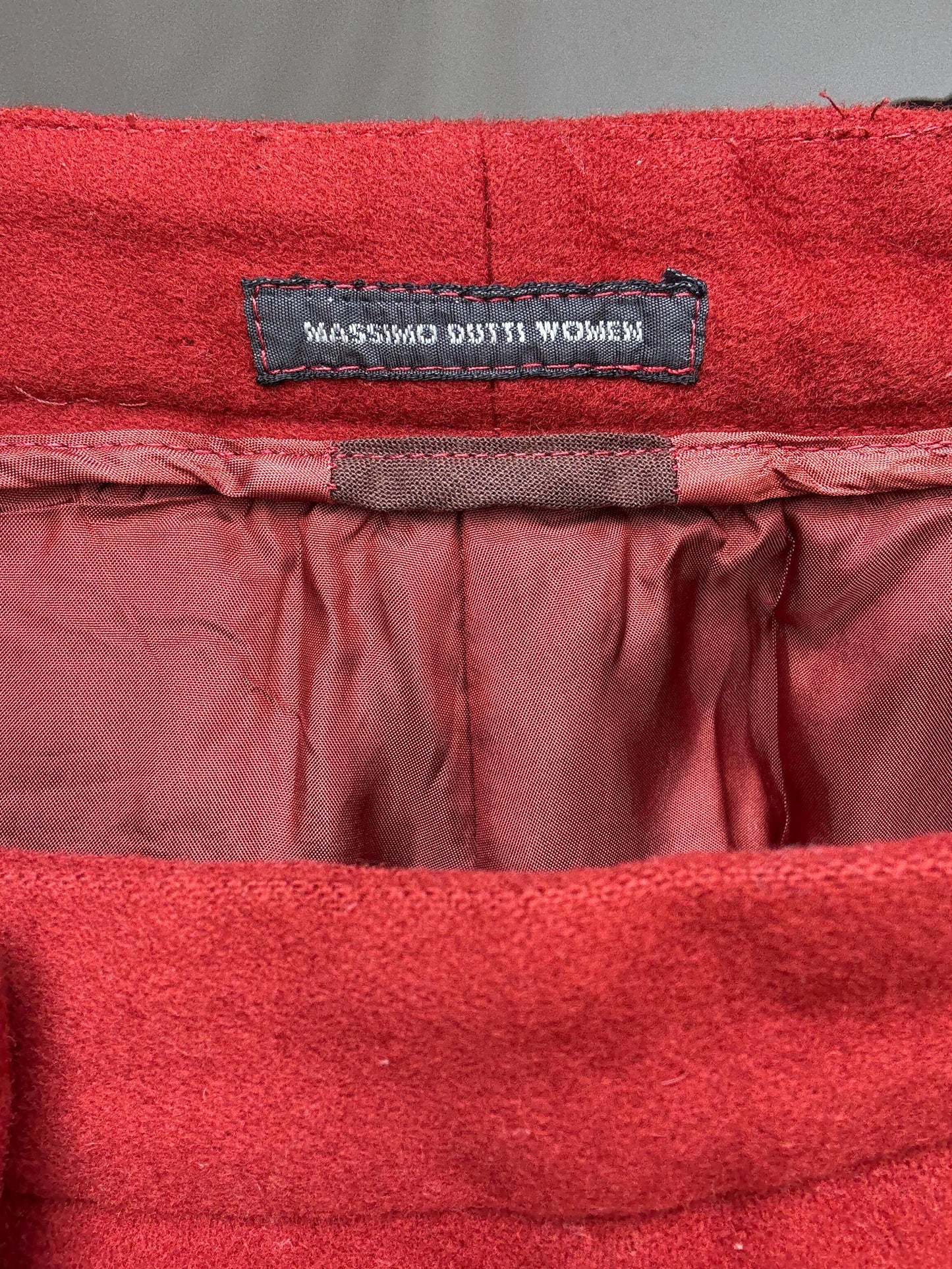 Massimo Dutti red trousers, pure wool, high waist tailored fit, streamlined look, elegant chic, US S, formal office wear